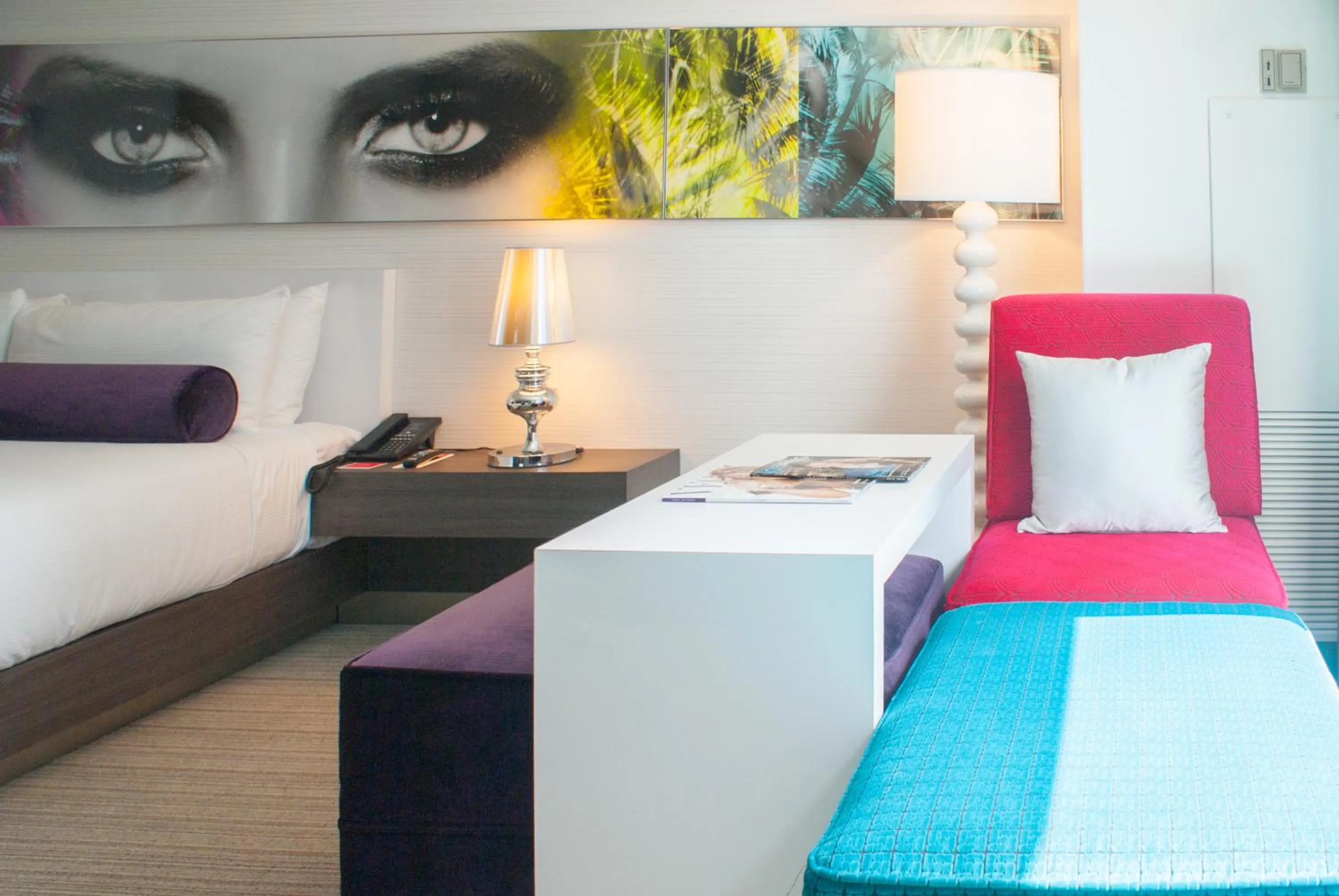 Photo of the whole room, Bed in Palms Casino Resort