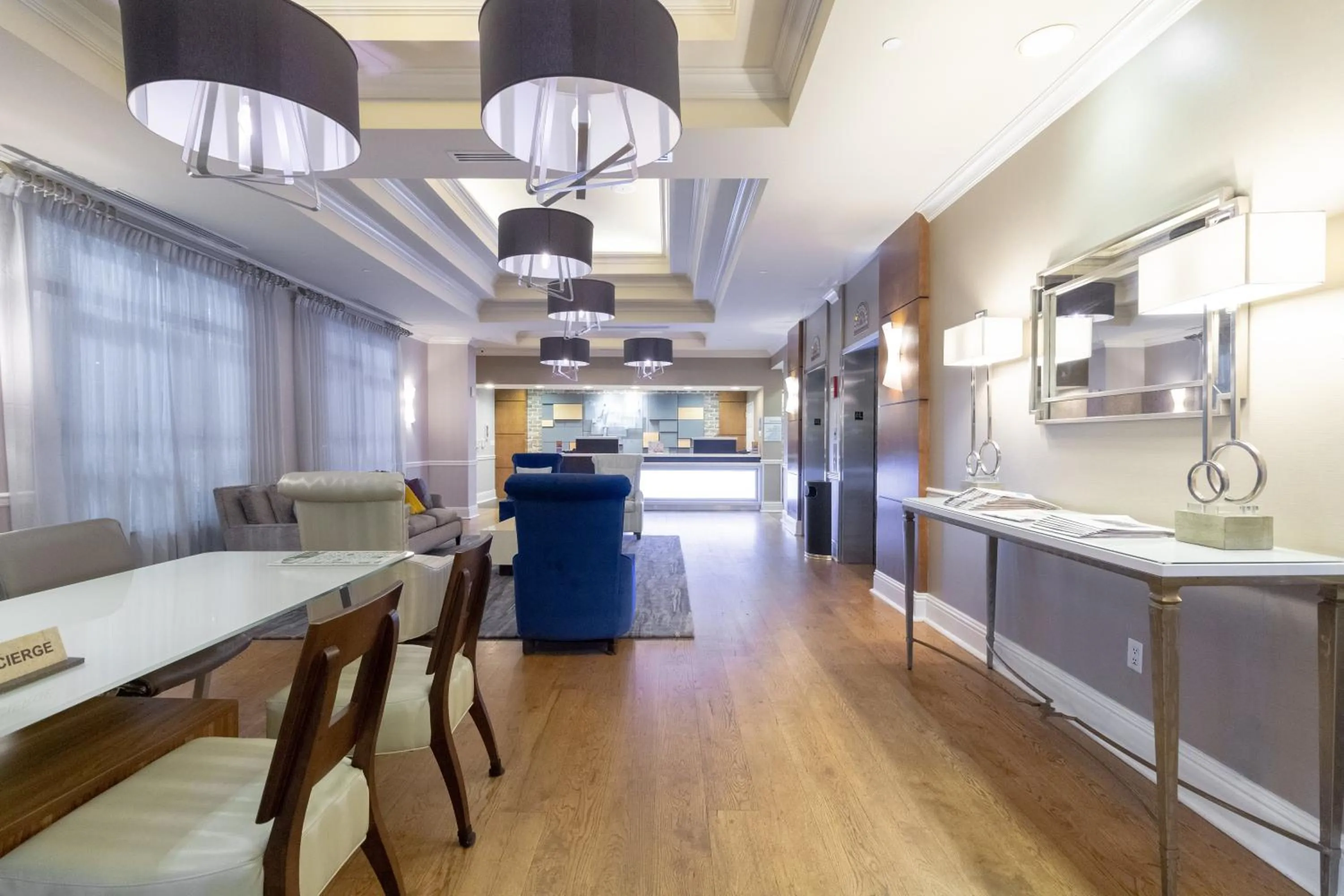 Property building in Holiday Inn Express Savannah - Historic District