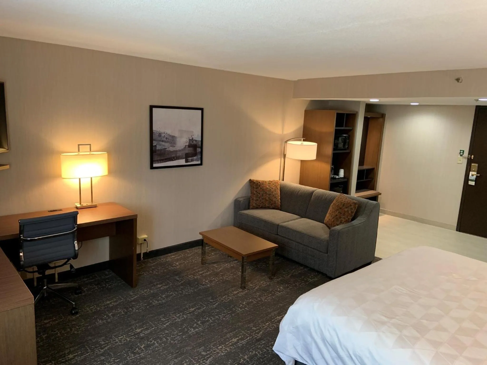 Bedroom, Bed in Holiday Inn & Suites Chicago-Carol Stream Wheaton by IHG