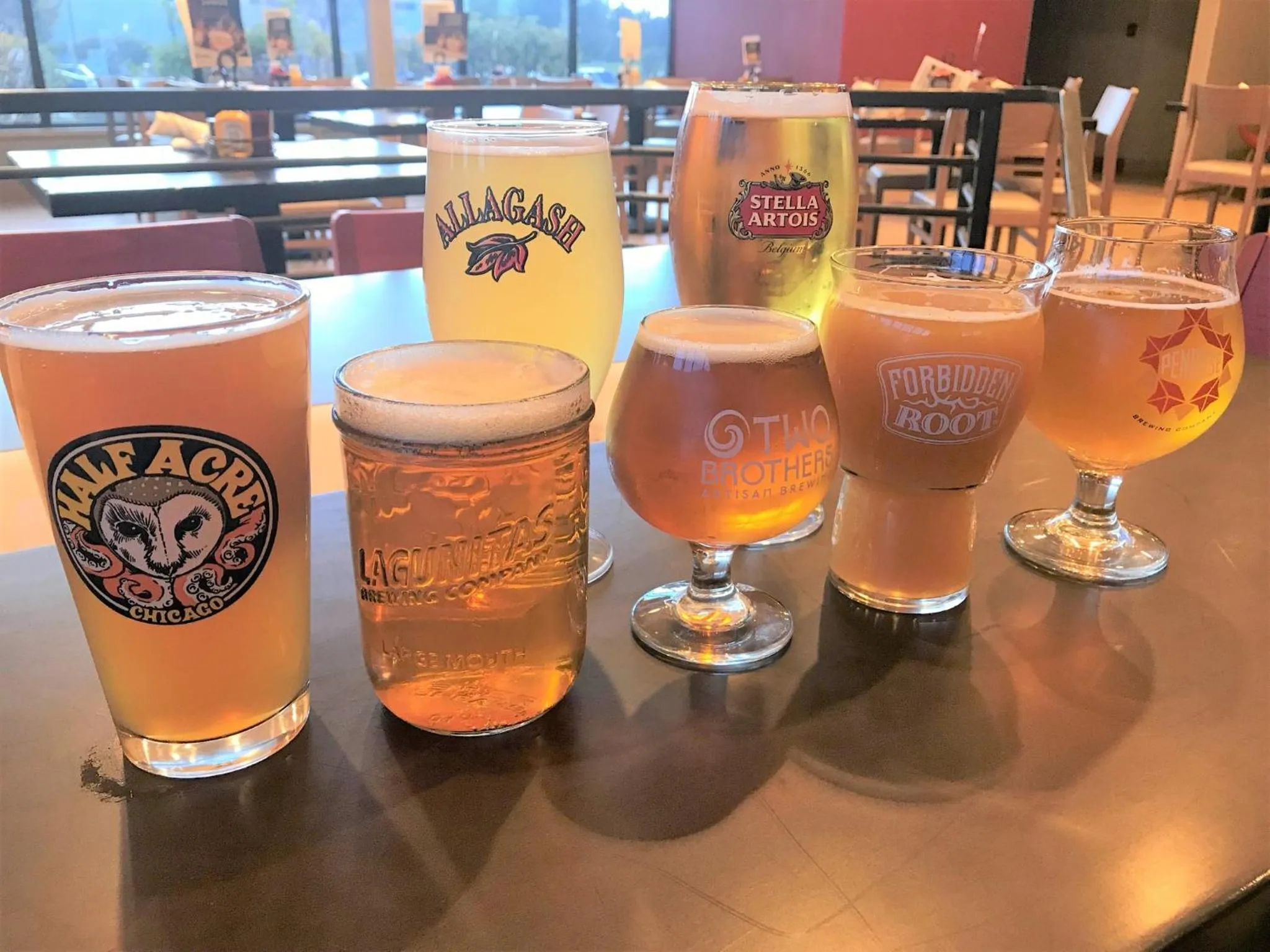 Restaurant/places to eat in Holiday Inn & Suites Chicago-Carol Stream Wheaton by IHG