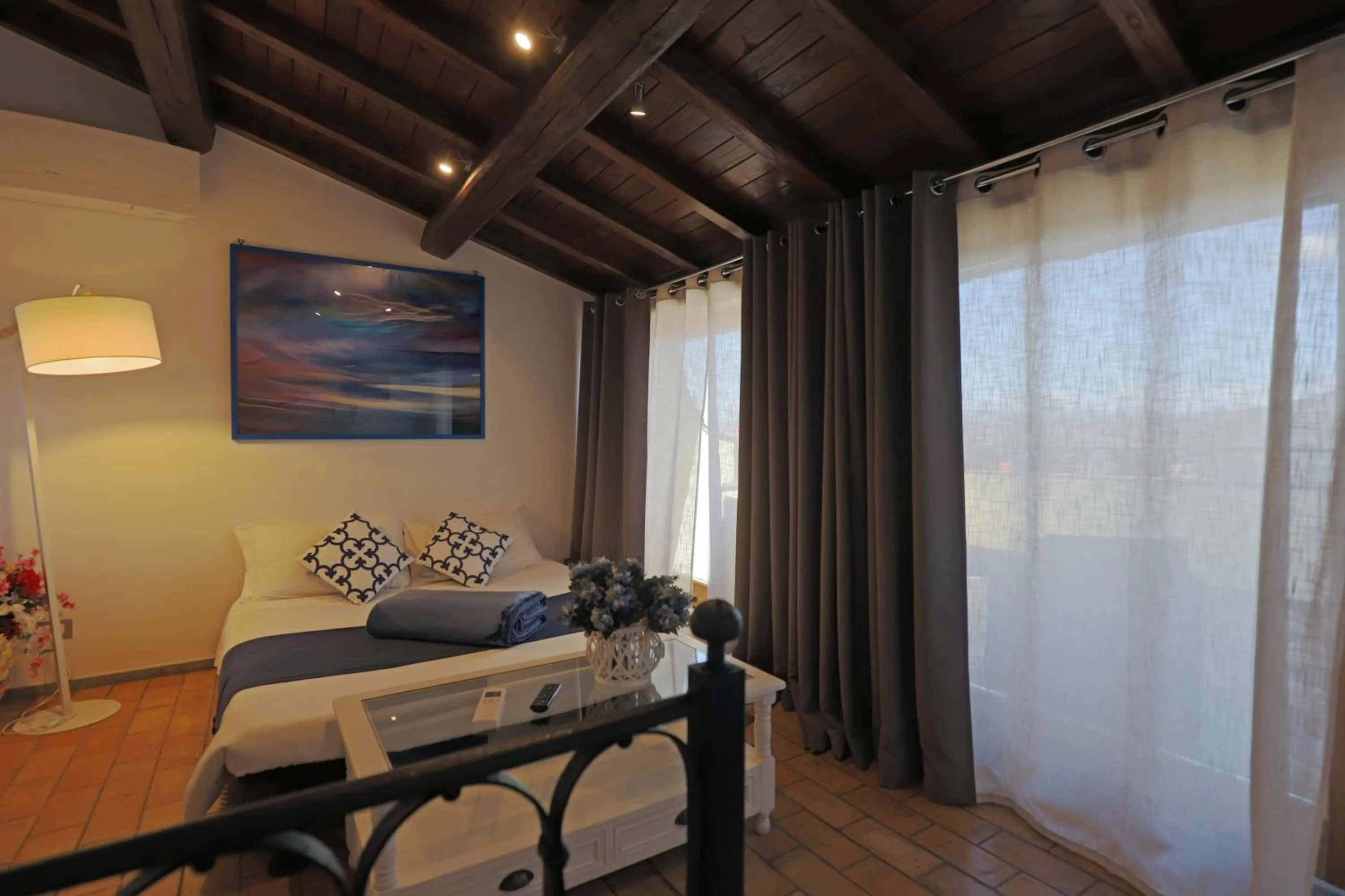 Photo of the whole room in Atlantis Inn Castelgandolfo