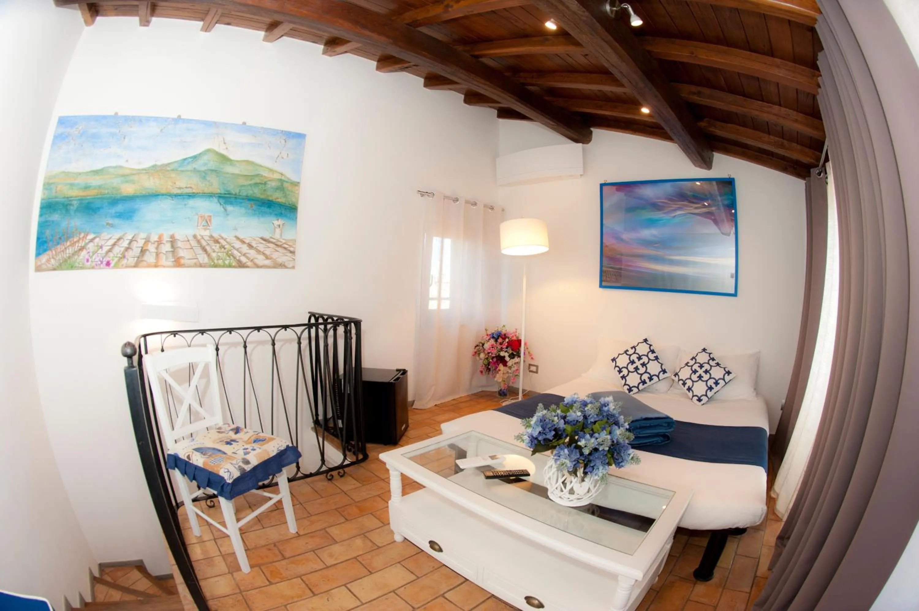 Bed in Atlantis Inn Castelgandolfo