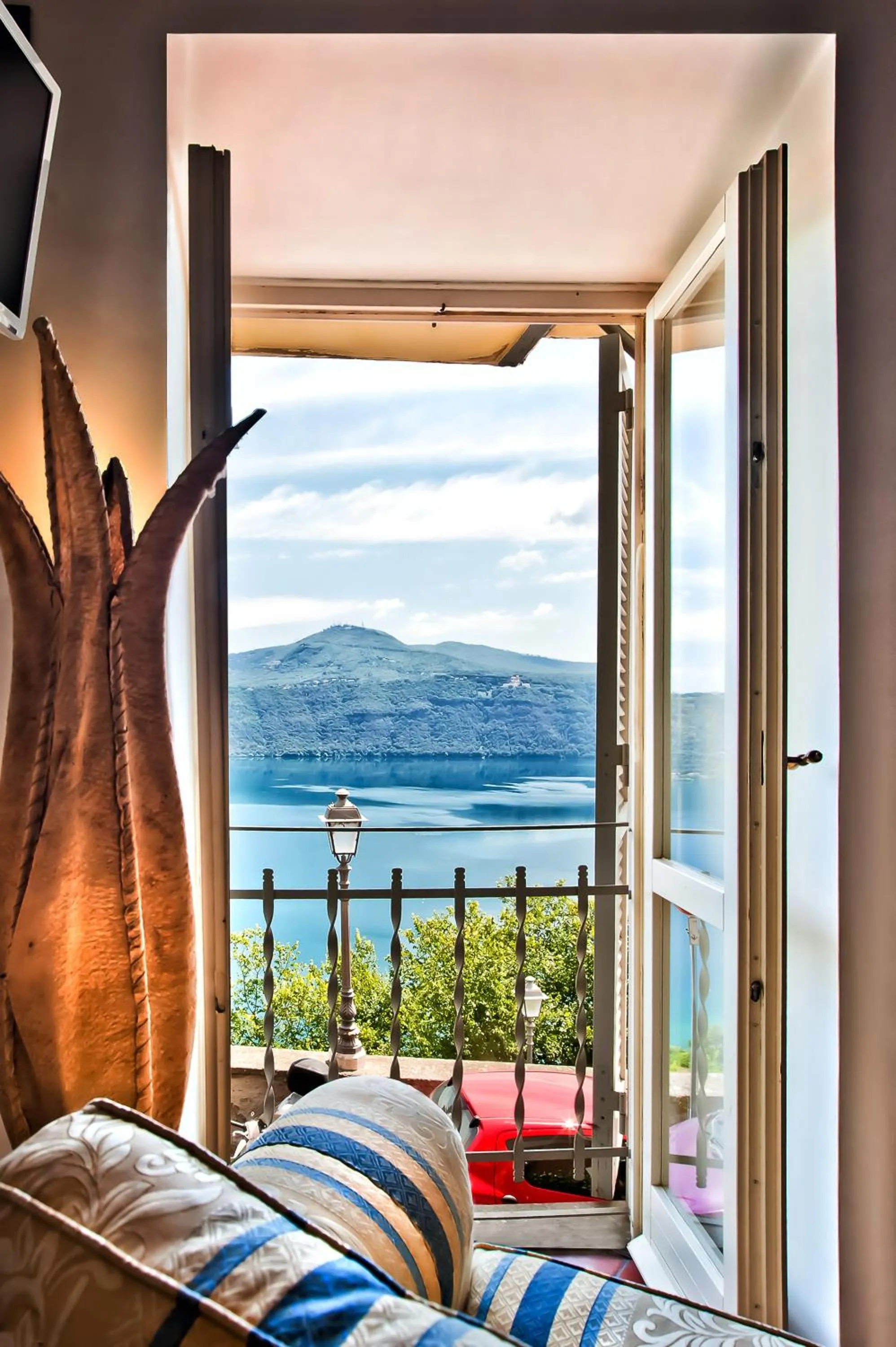 Lake view in Atlantis Inn Castelgandolfo