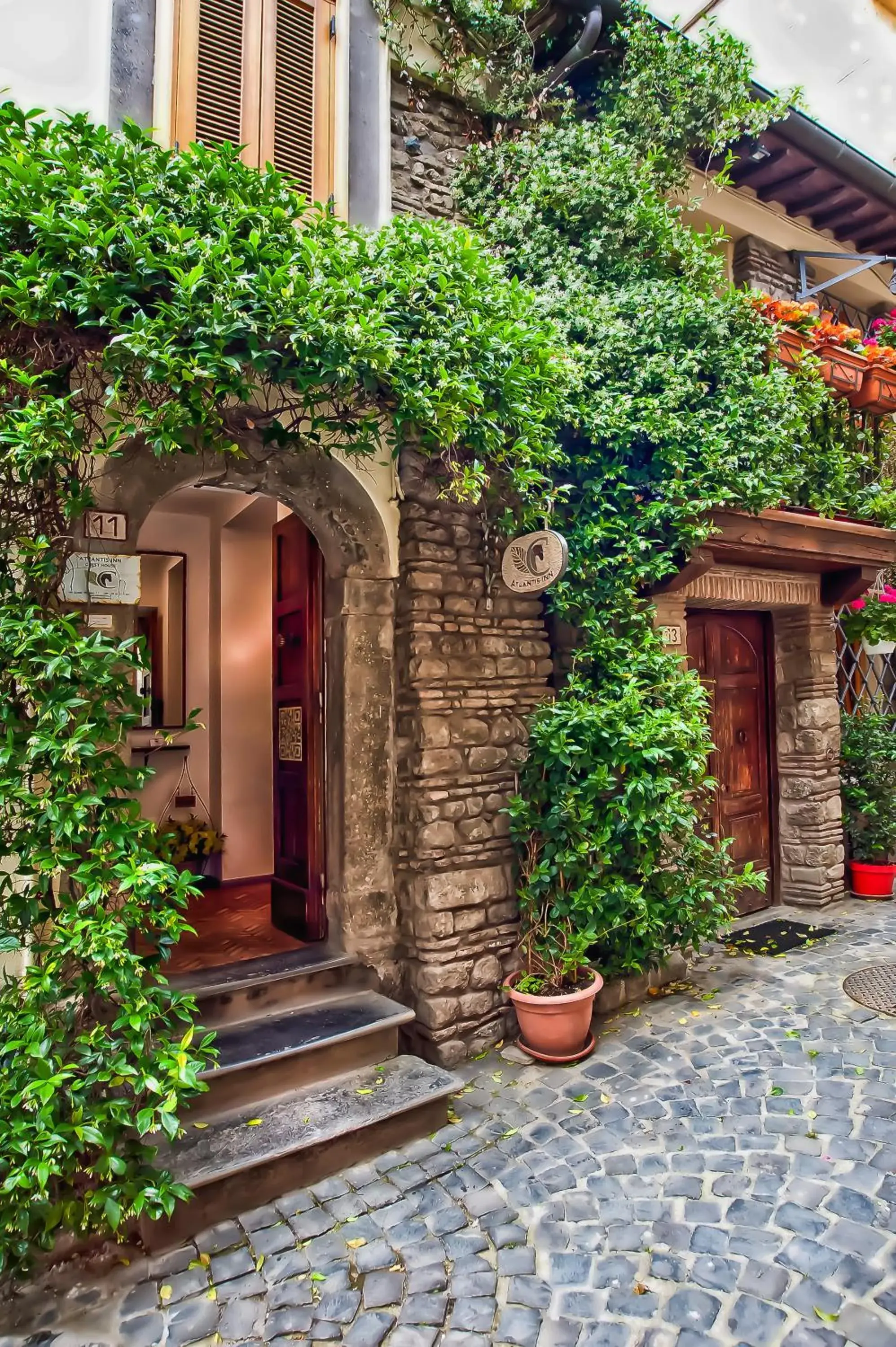 Large Double or Twin Room in Atlantis Inn Castelgandolfo Large Double or Twin Room in Atlantis Inn Castelgandolfo