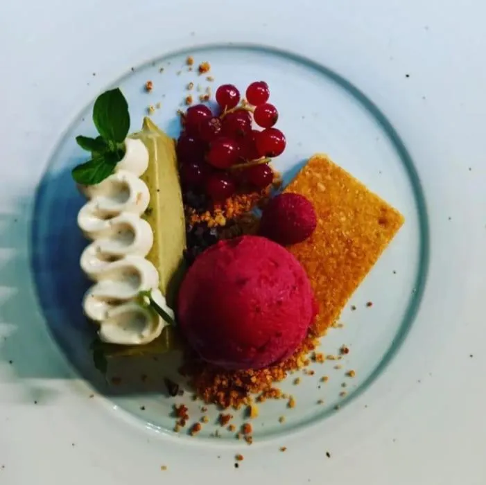 Restaurant/places to eat in Radice Verde