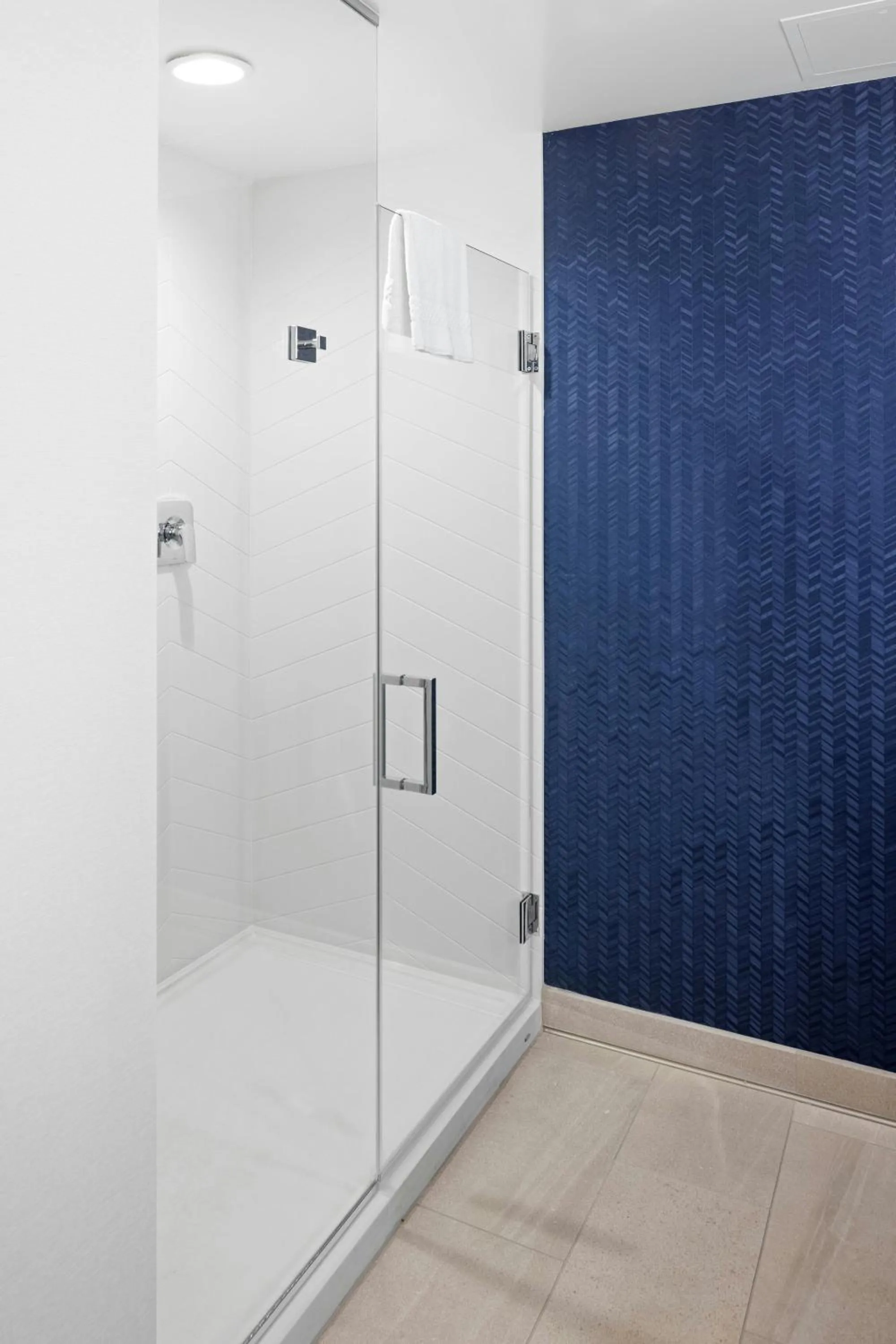 Bathroom in Fairfield Inn & Suites by Marriott San Diego Pacific Beach