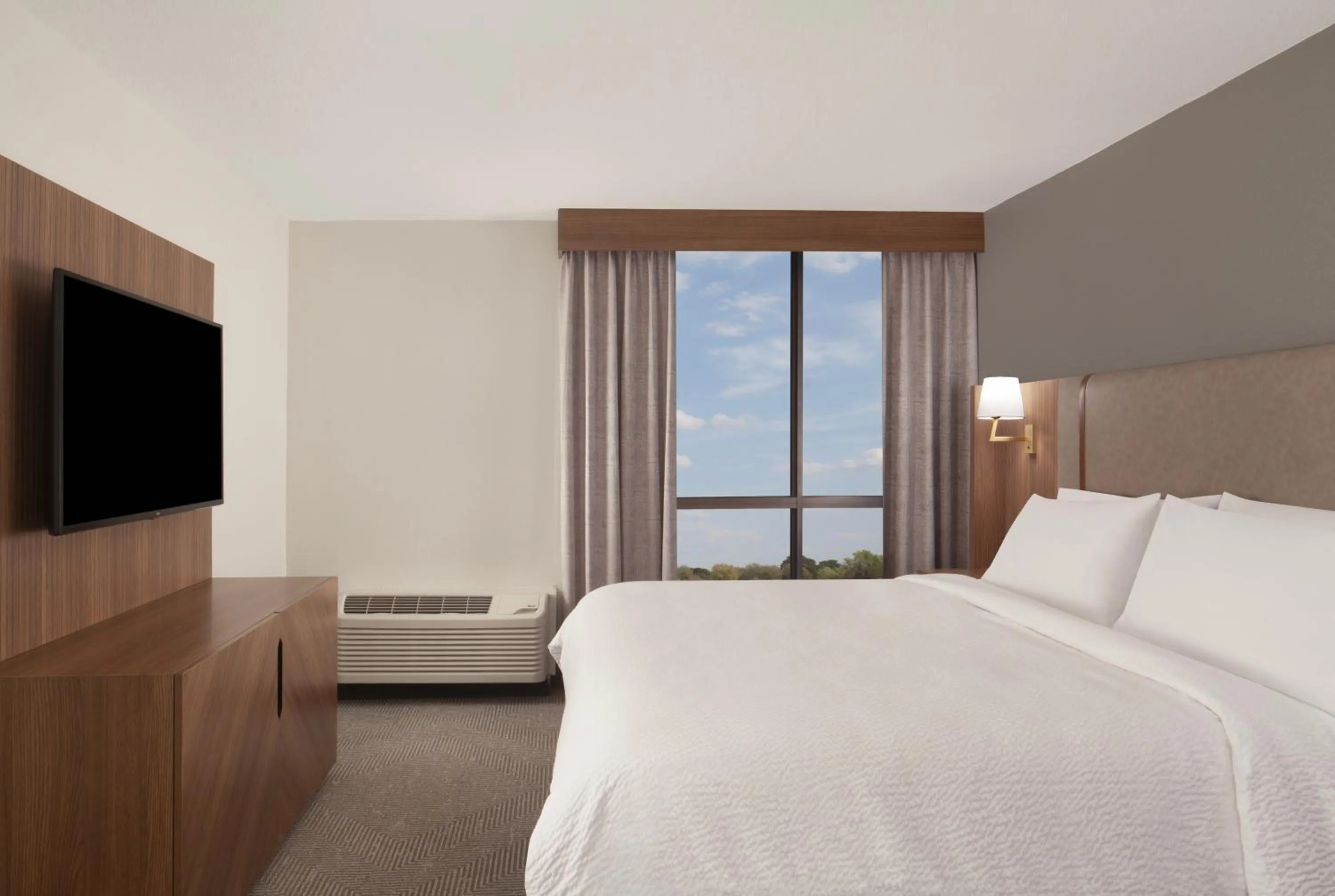 Bed in Holiday Inn Corpus Christi Arpt & Conf Ctr by IHG