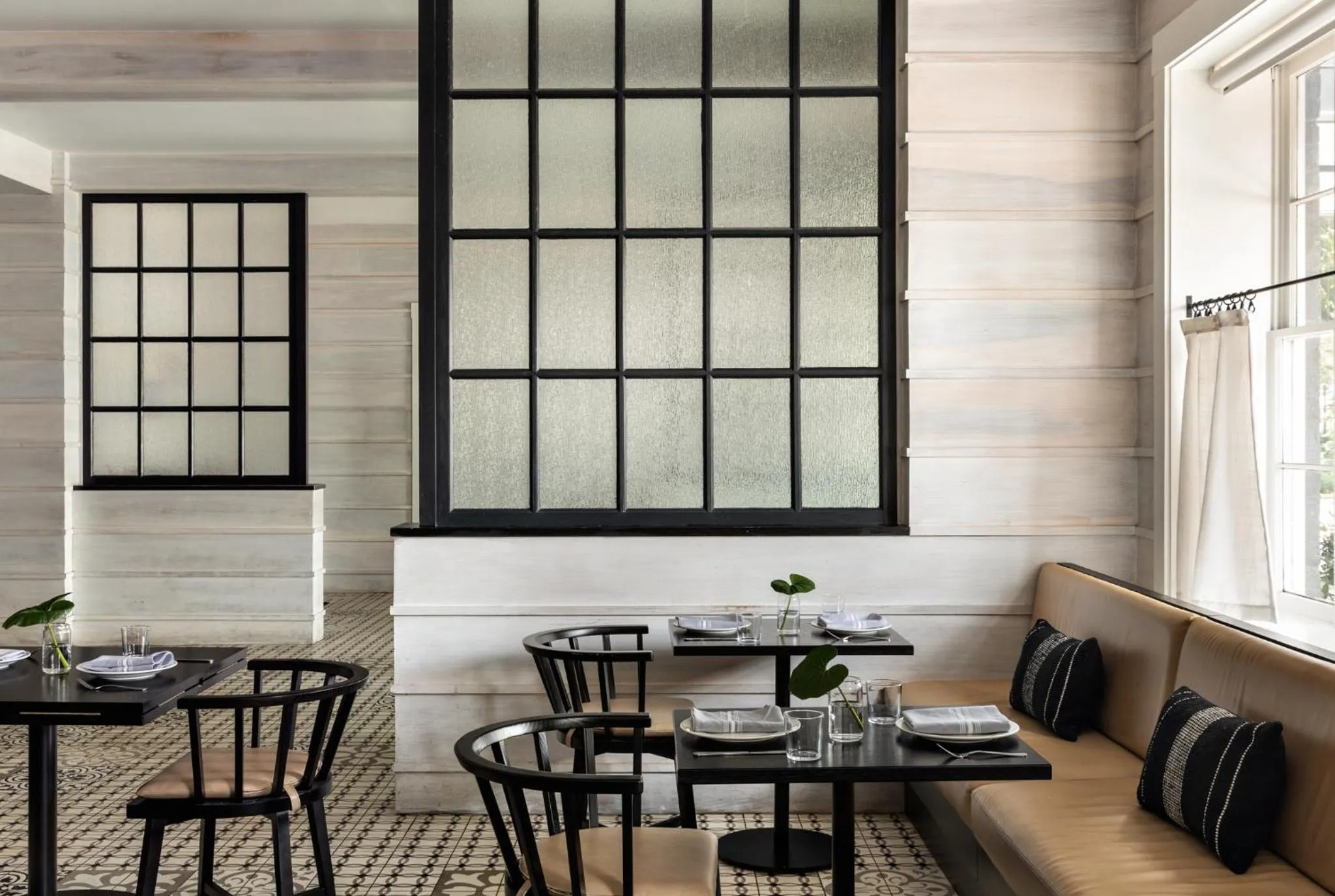 Restaurant/places to eat in Kimpton Brice Hotel by IHG