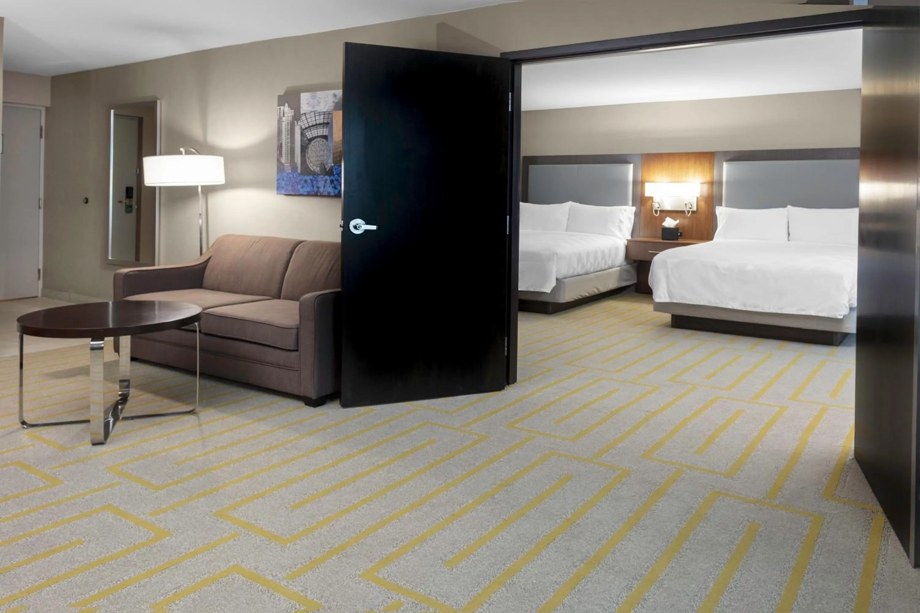 Photo of the whole room, Bed in Holiday Inn Chicago SW-Countryside ConfCtr by IHG