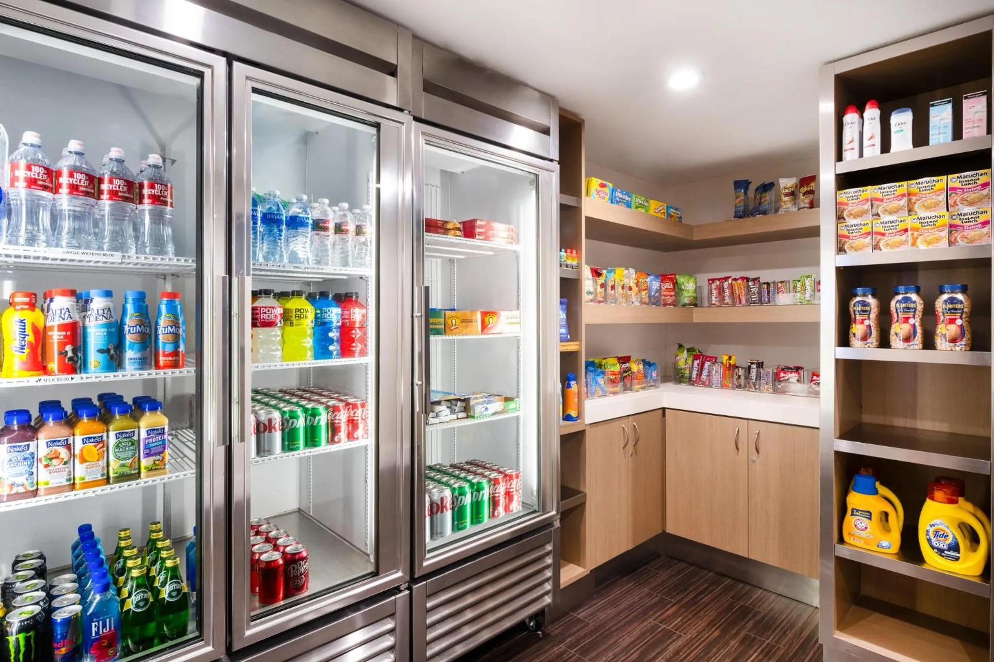 Lobby or reception in Holiday Inn Express Simi Valley by IHG