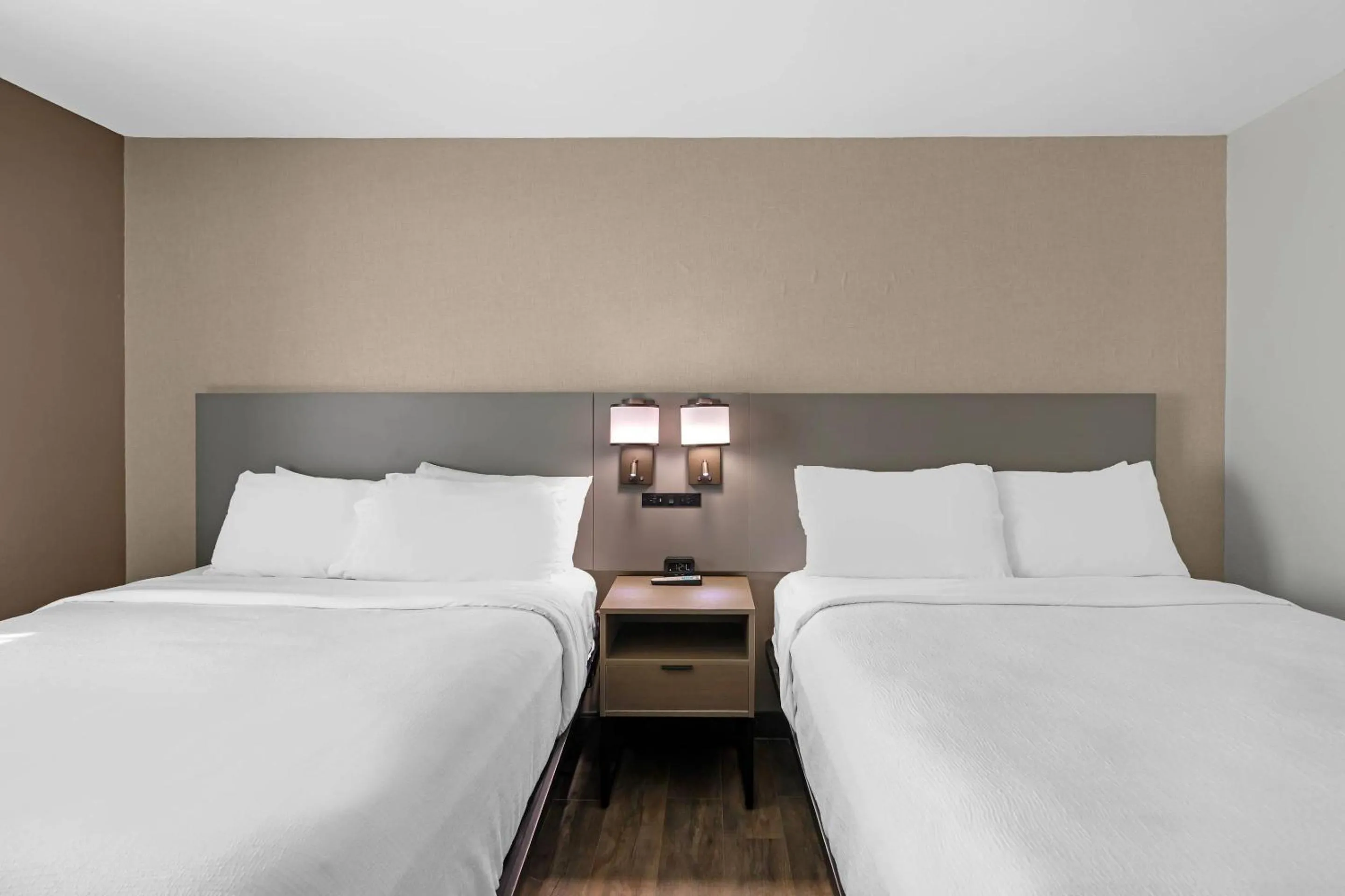 Bedroom, Bed in Comfort Inn & Suites Savannah Airport