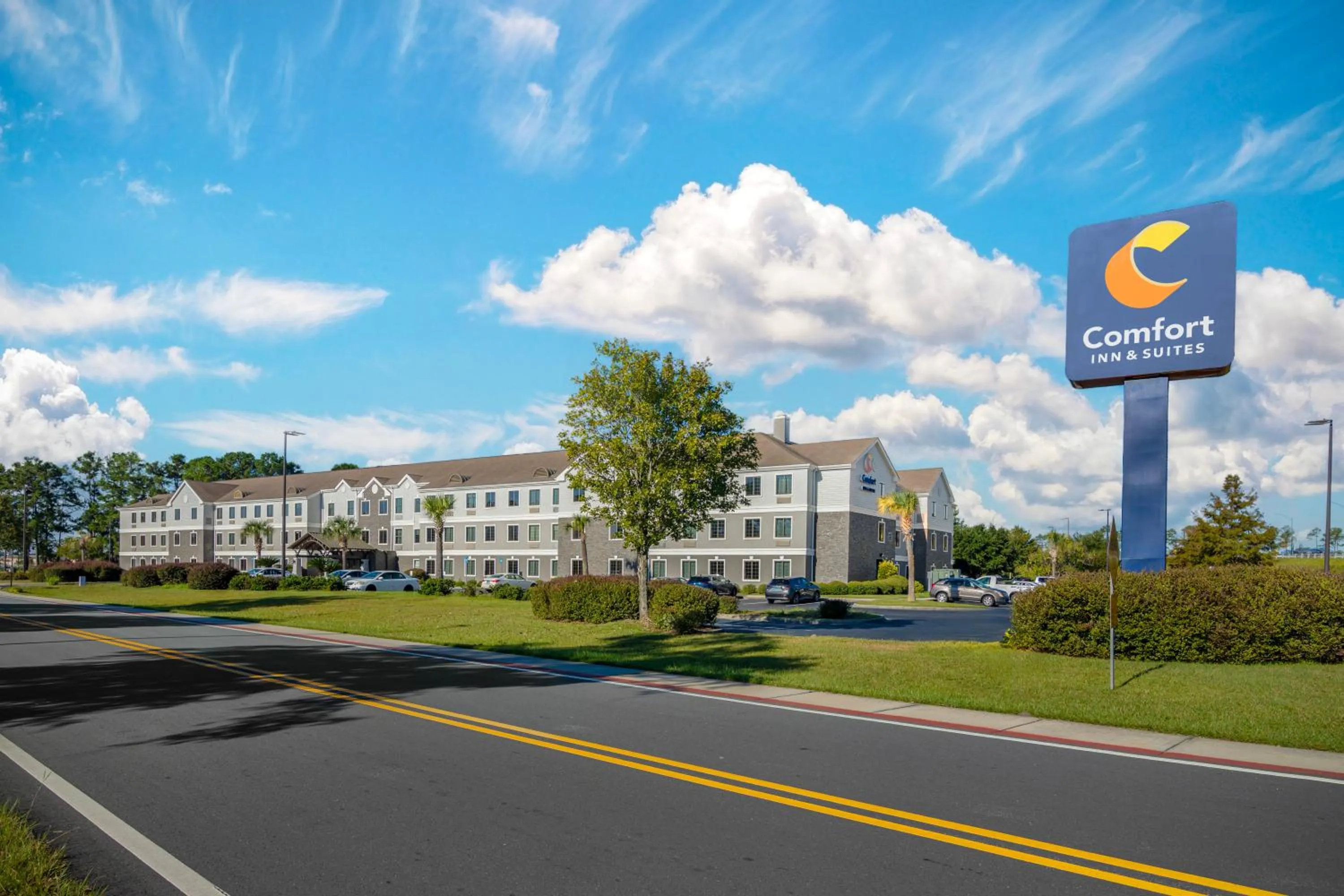 Property building in Comfort Inn & Suites Savannah Airport