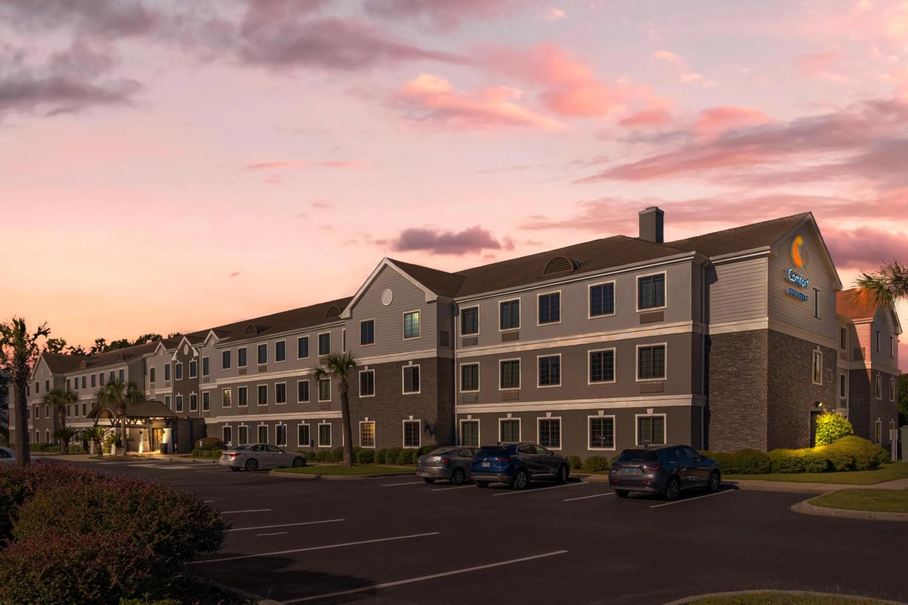 Property building in Comfort Inn & Suites Savannah Airport