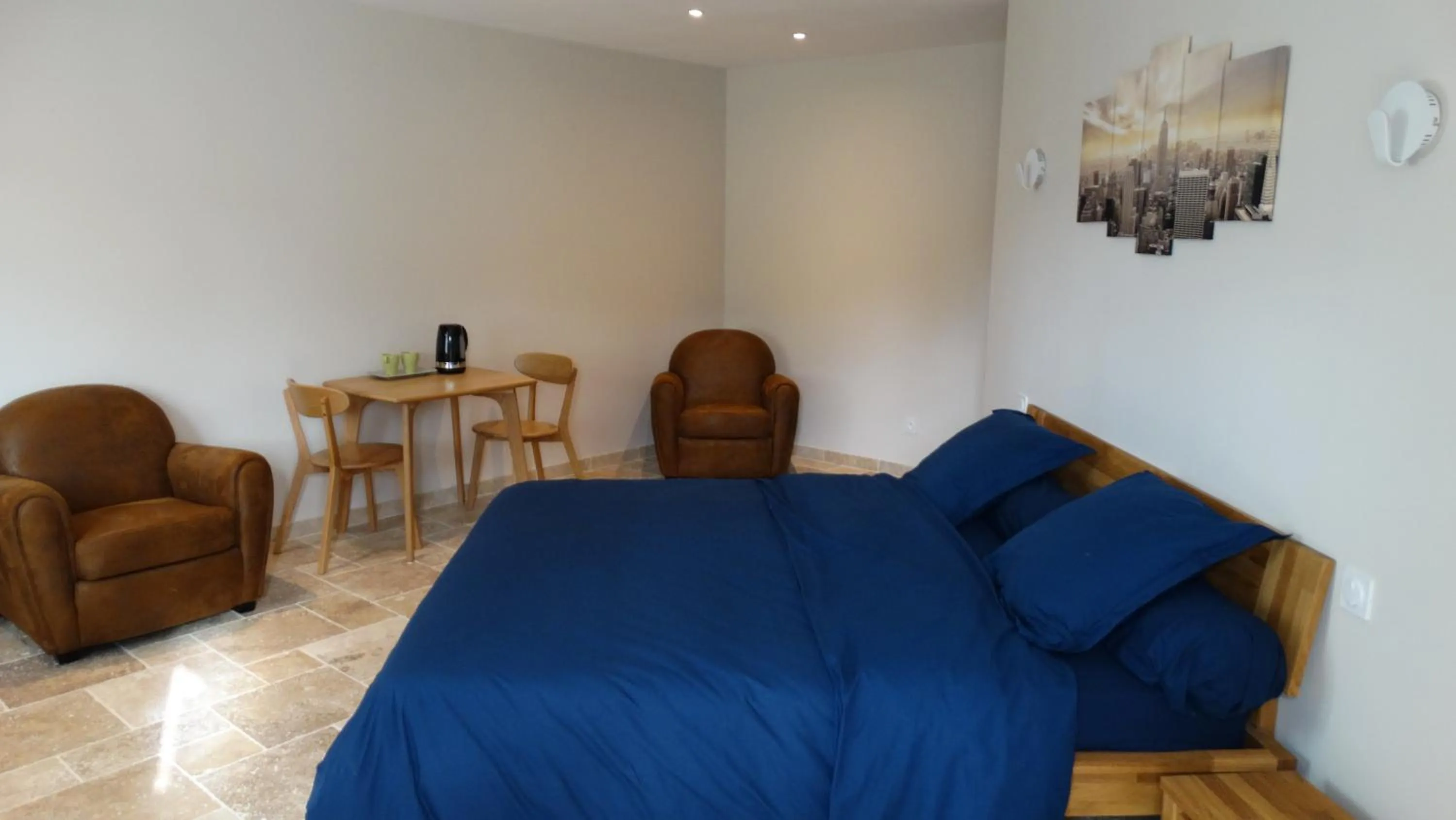 Bedroom, Bed in Moulin de reigner
