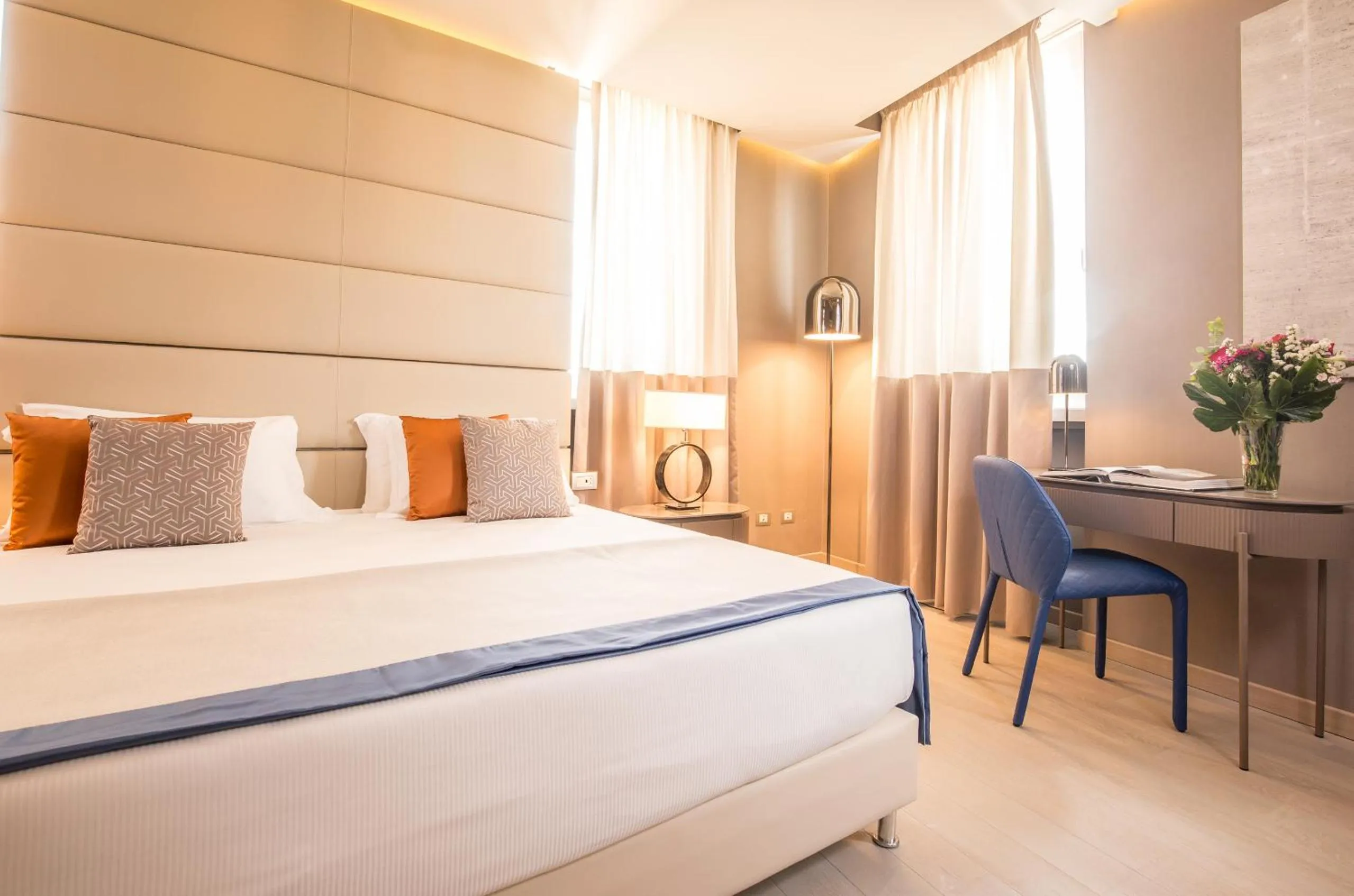 Bedroom, Bed in Orazio Palace Hotel