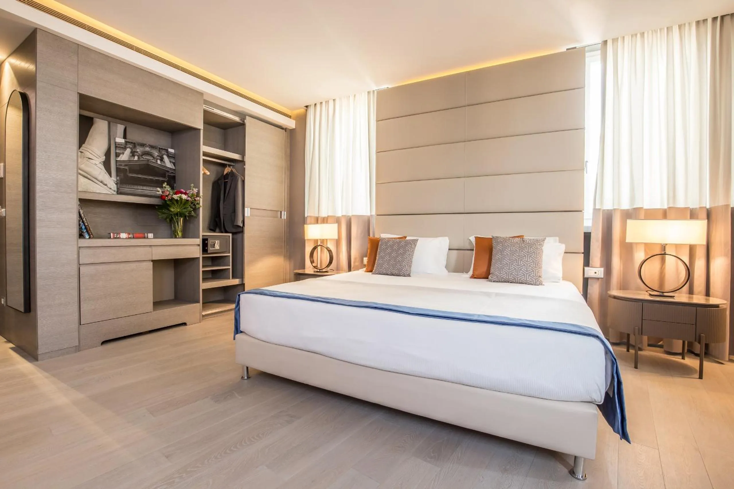 Bedroom, Bed in Orazio Palace Hotel