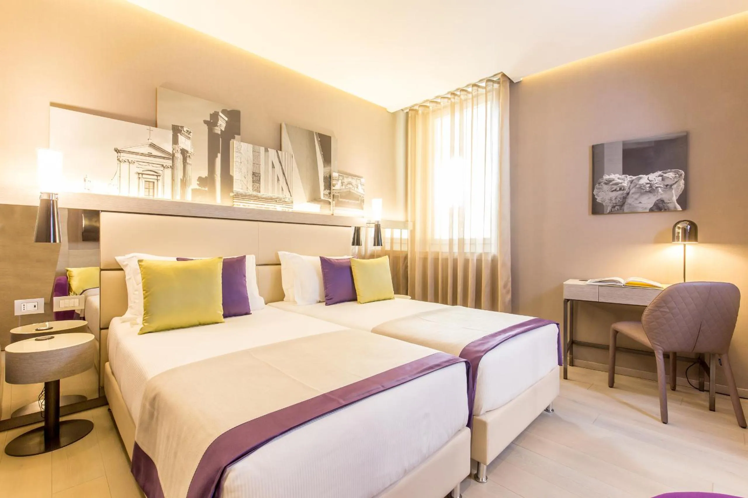 Bedroom, Bed in Orazio Palace Hotel