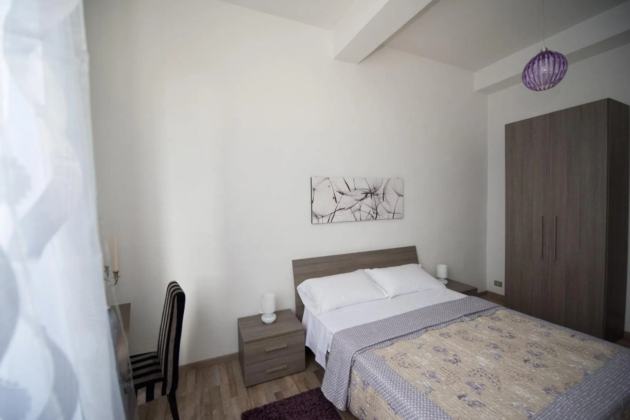 Photo of the whole room, Bed in All'ombra della Torre only Rooms