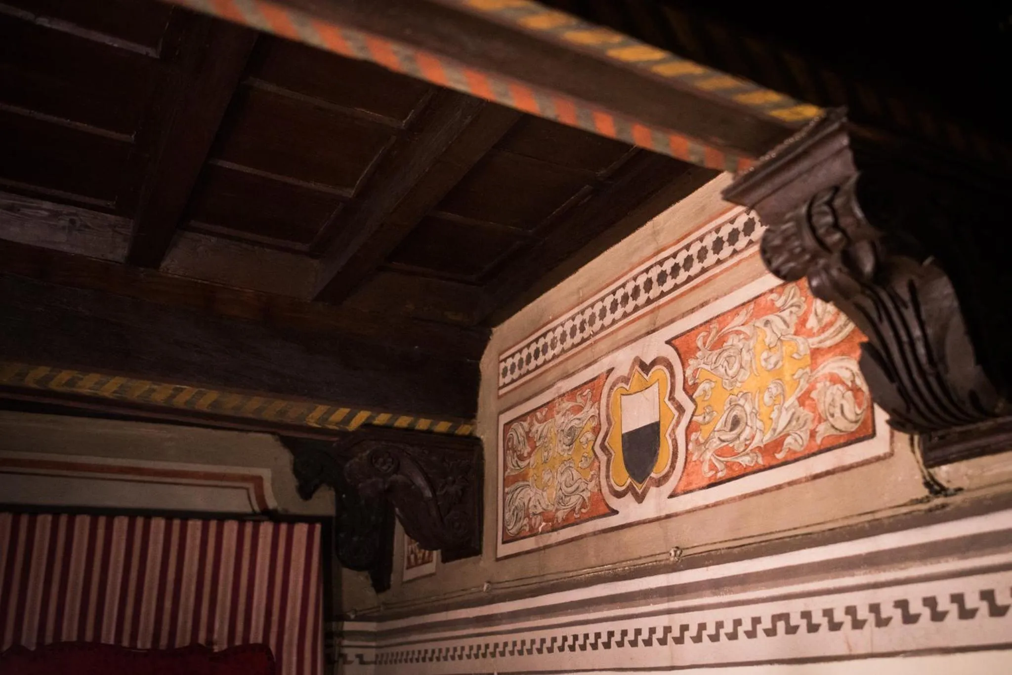 Decorative detail in All'ombra della Torre only Rooms