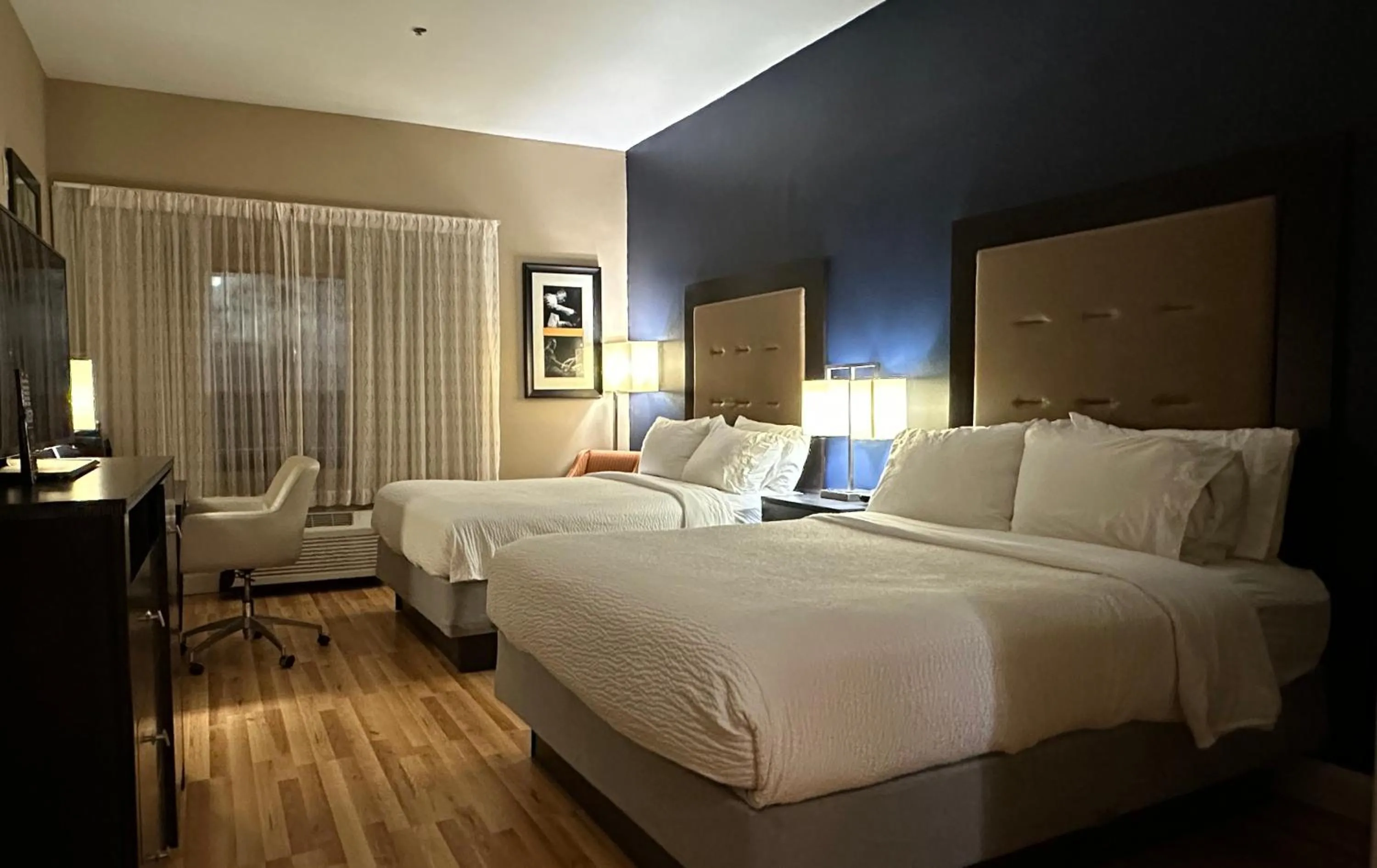 Bed in Holiday Inn Hotel & Suites Slidell by IHG