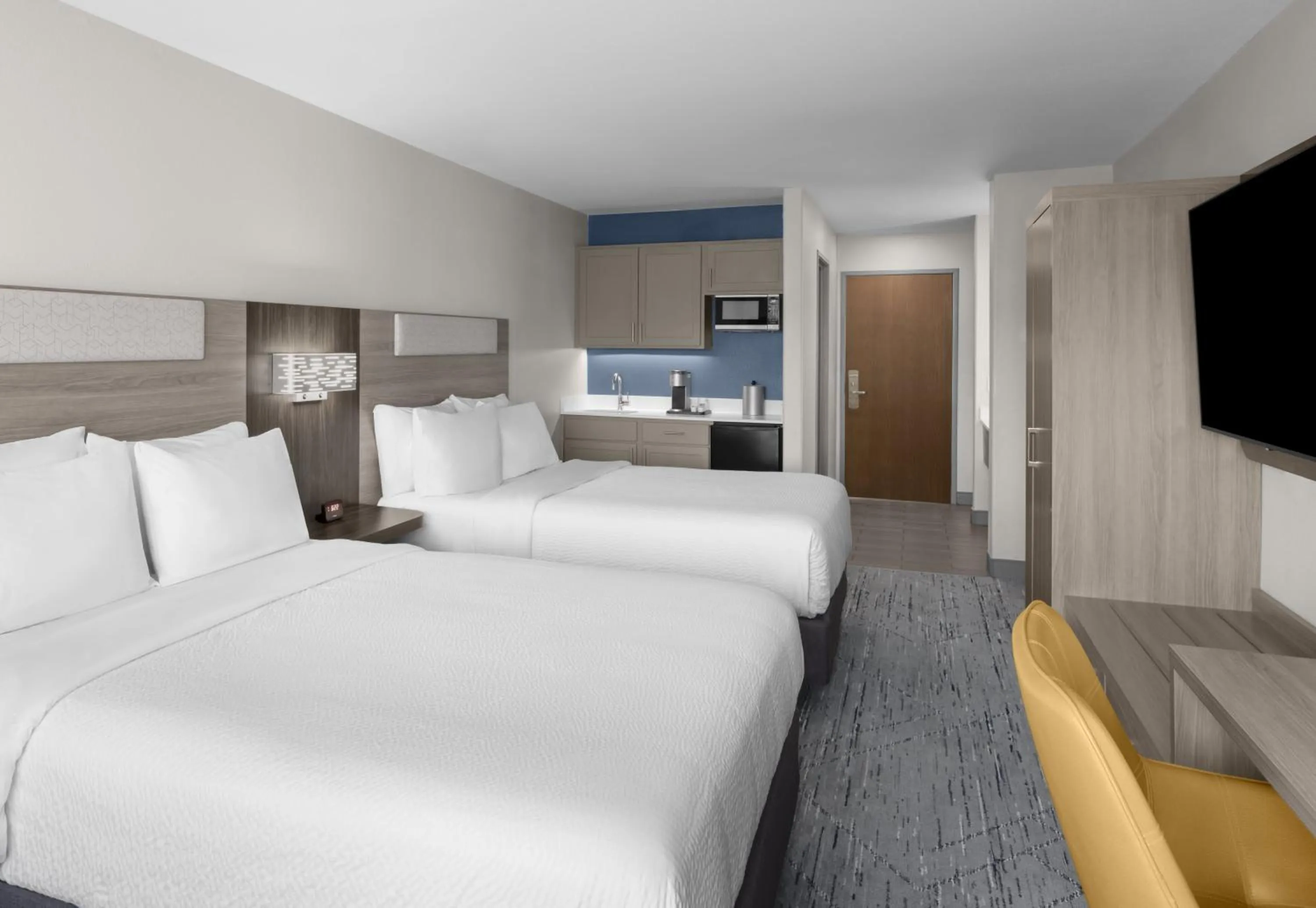 Bed in Holiday Inn Express Hotel & Suites Montrose - Black Canyon Area by IHG