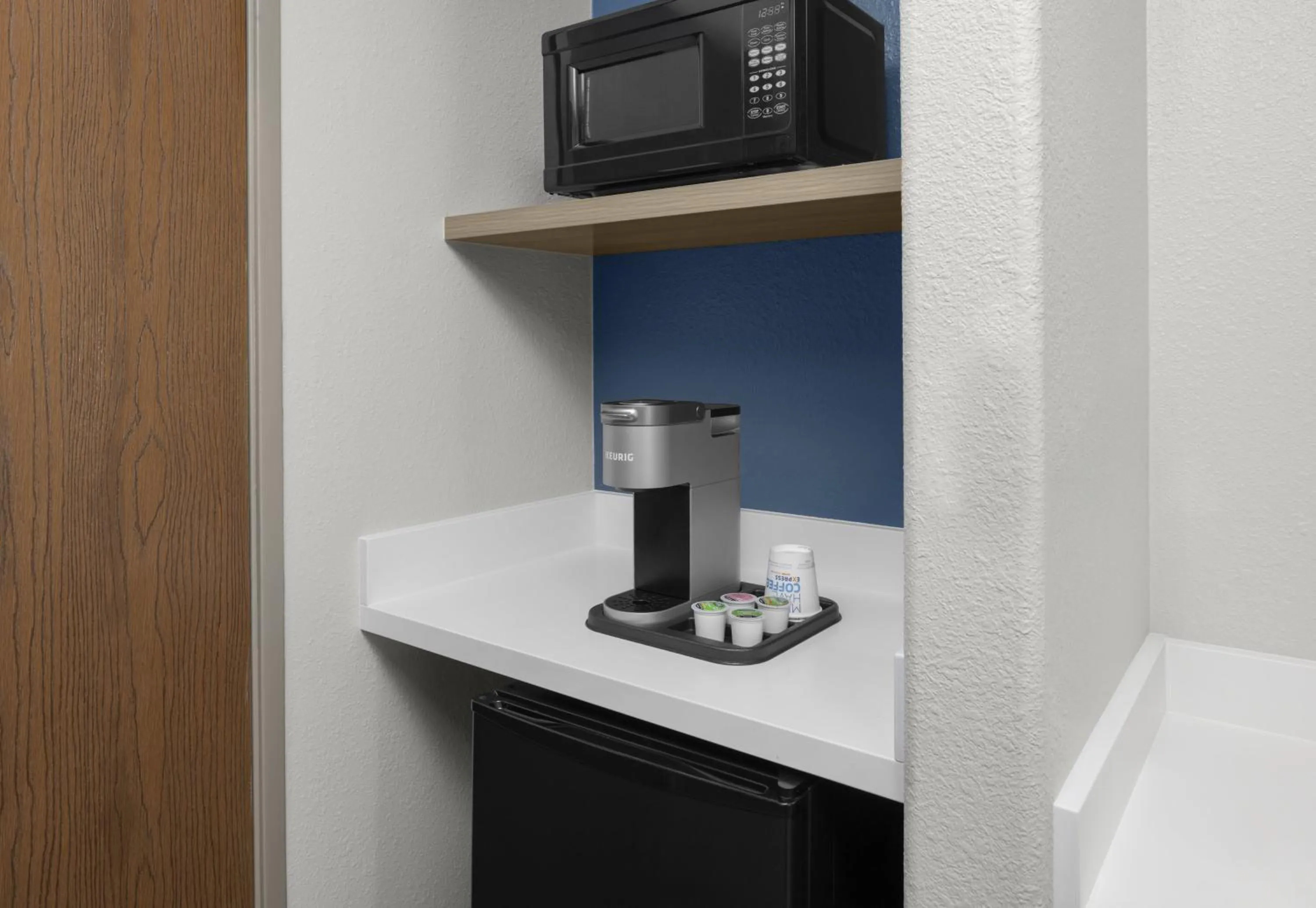Coffee/tea facilities in Holiday Inn Express Hotel & Suites Montrose - Black Canyon Area by IHG