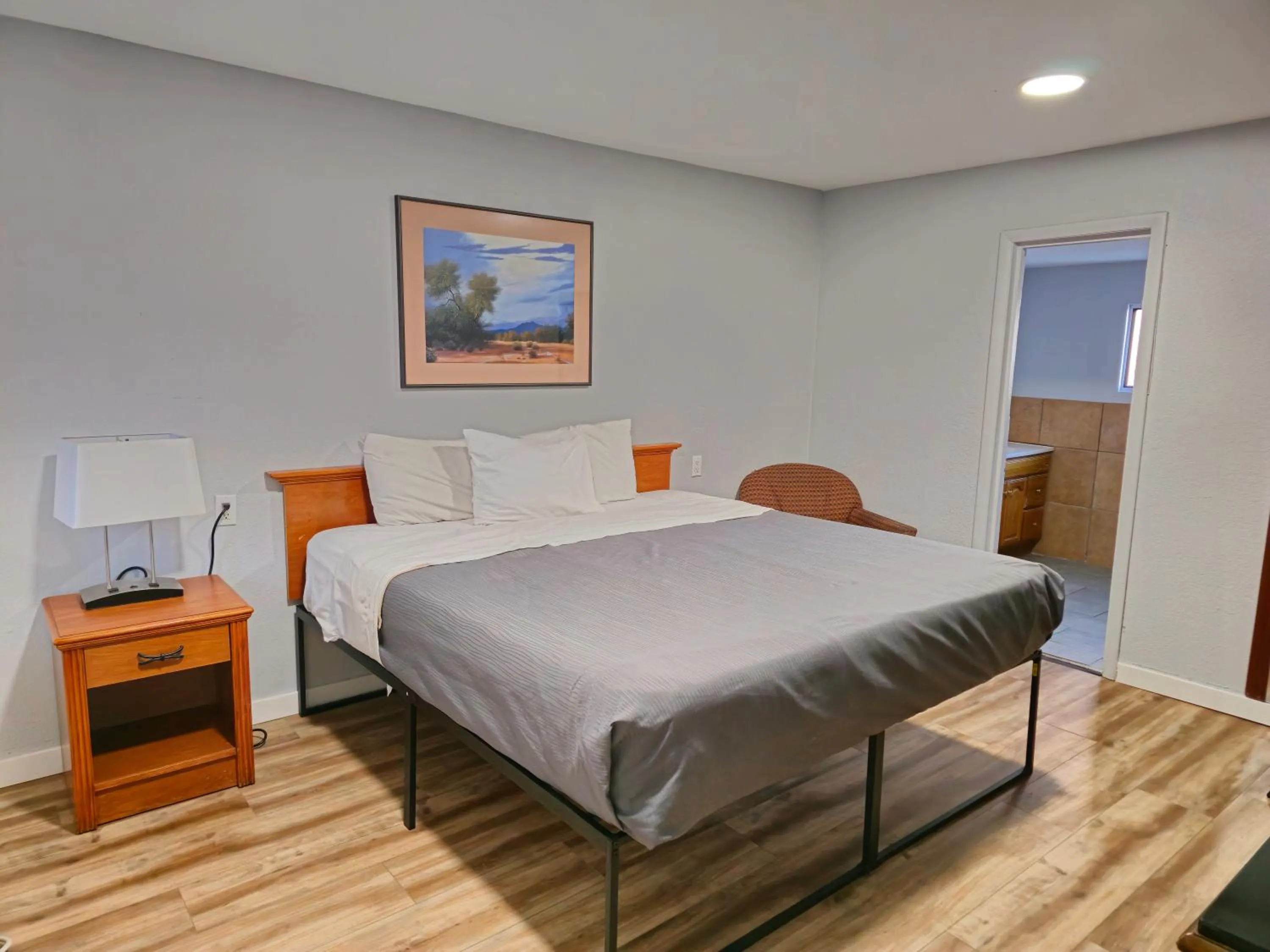 Bed in The L Motel Downtown/NAU Conference Center