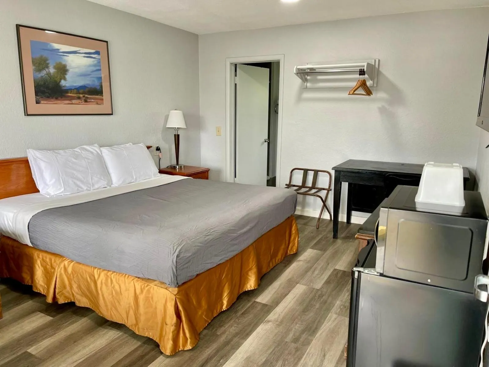 Bed in The L Motel Downtown/NAU Conference Center