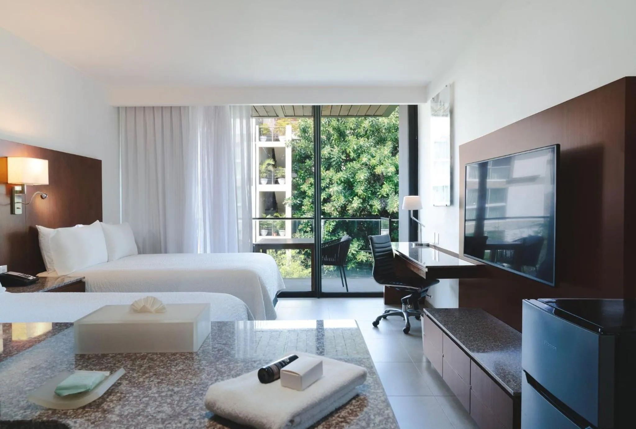 View (from property/room), Bed in Fiesta Inn Playa del Carmen