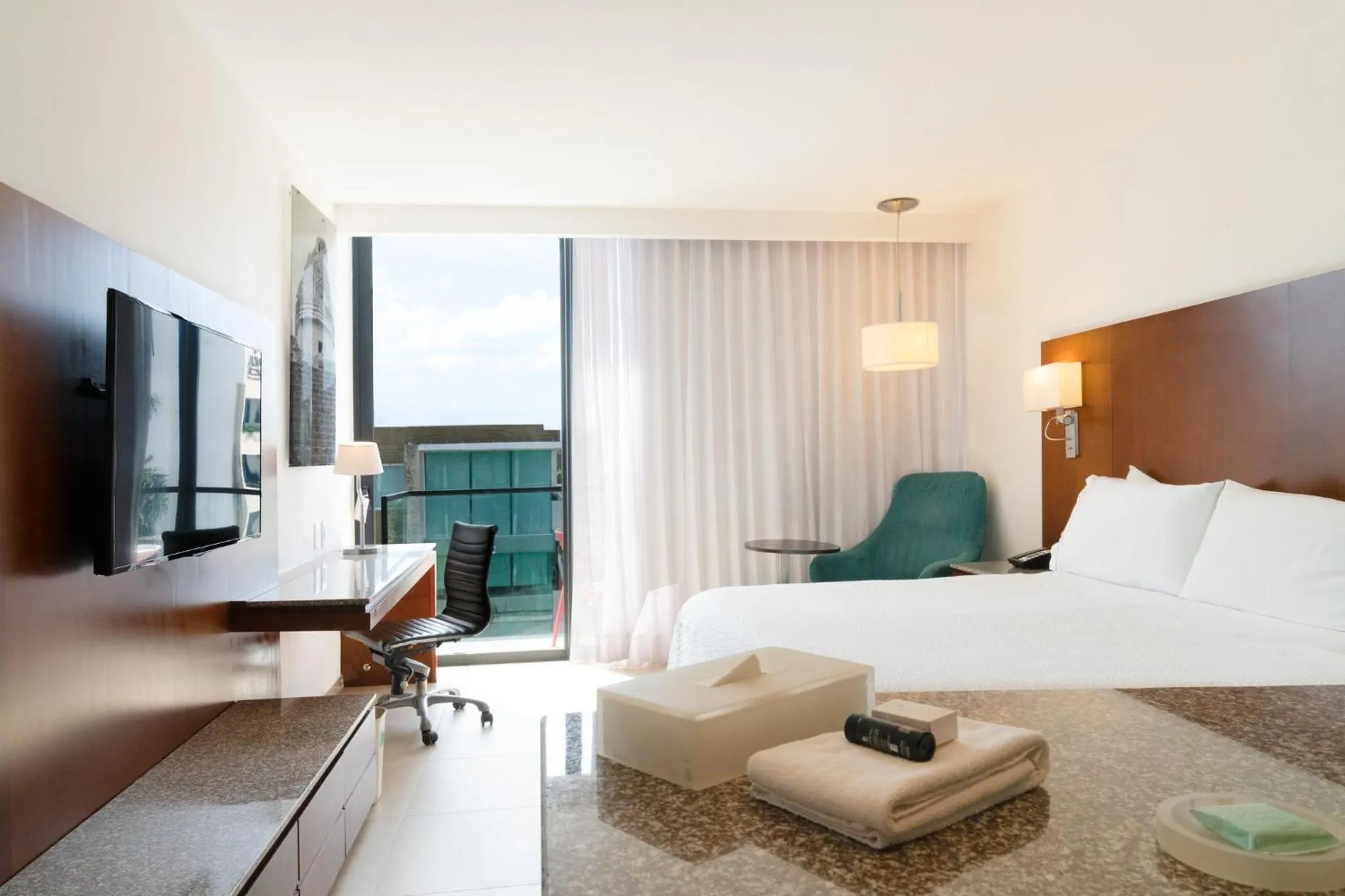 Bedroom, Bed in Fiesta Inn Playa del Carmen