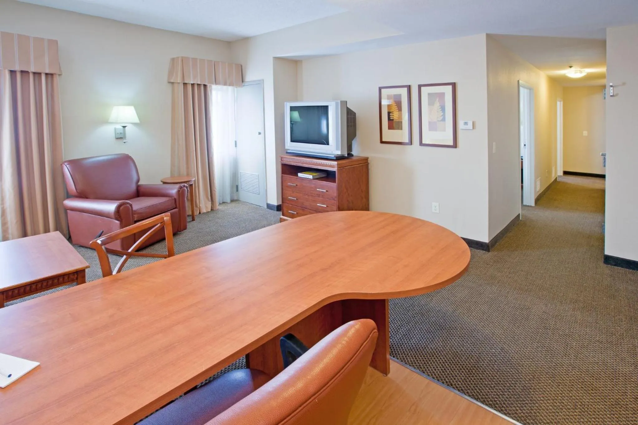 Bedroom in Candlewood Suites Indianapolis Downtown Medical District by IHG
