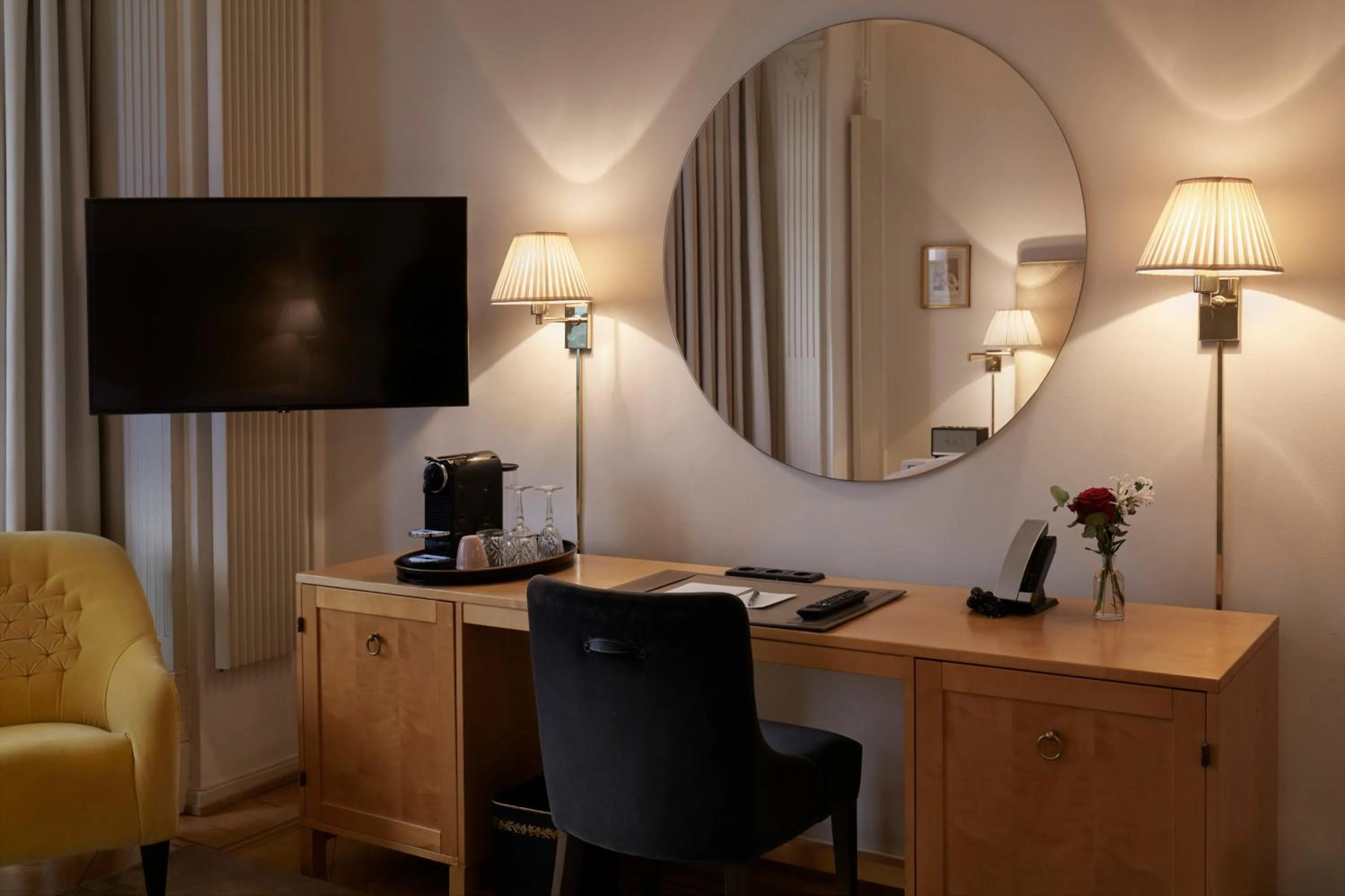 TV and multimedia in Hotel Diplomat Stockholm