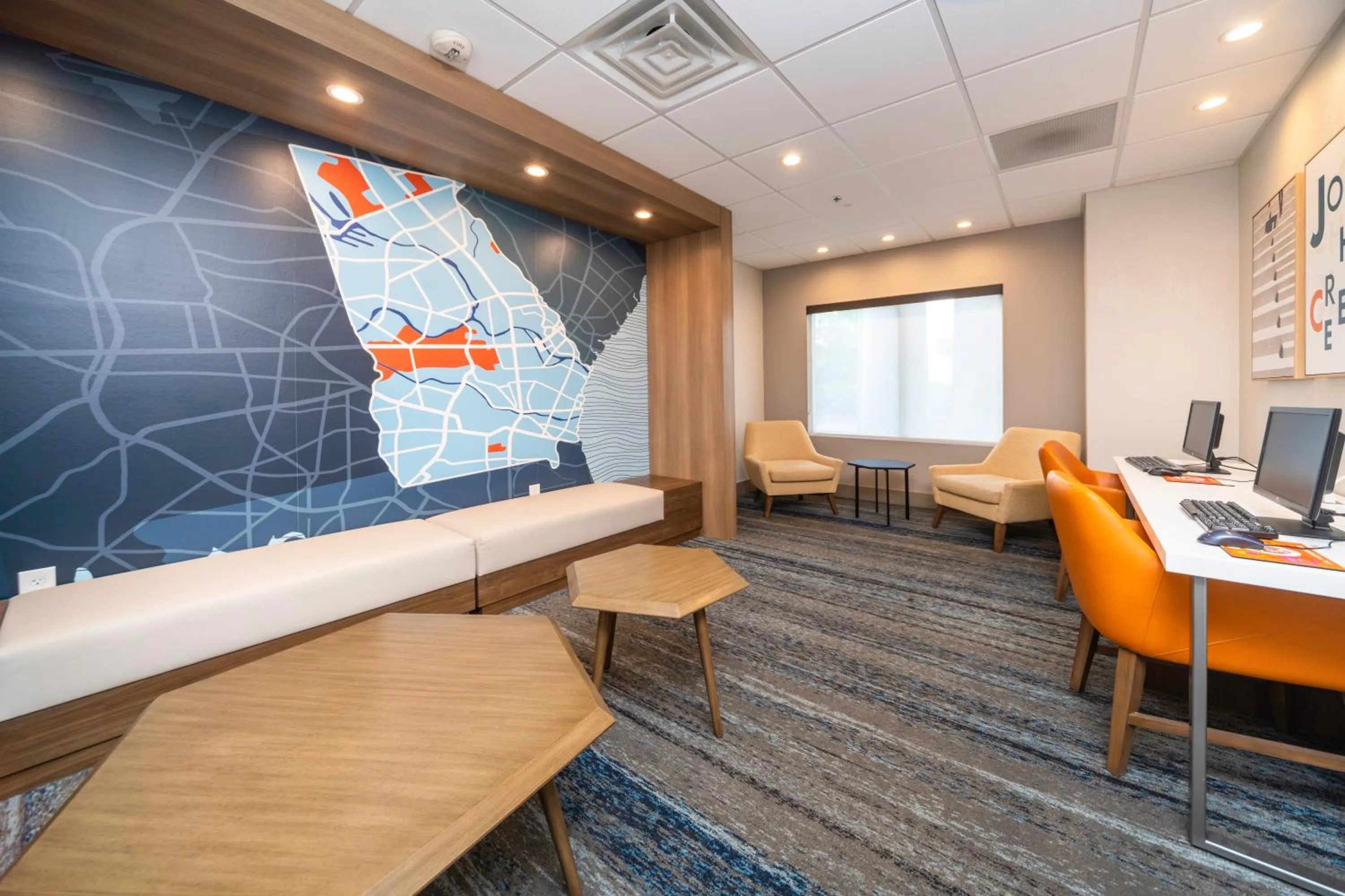 Business facilities in Holiday Inn Express and Suites Atlanta-Johns Creek by IHG