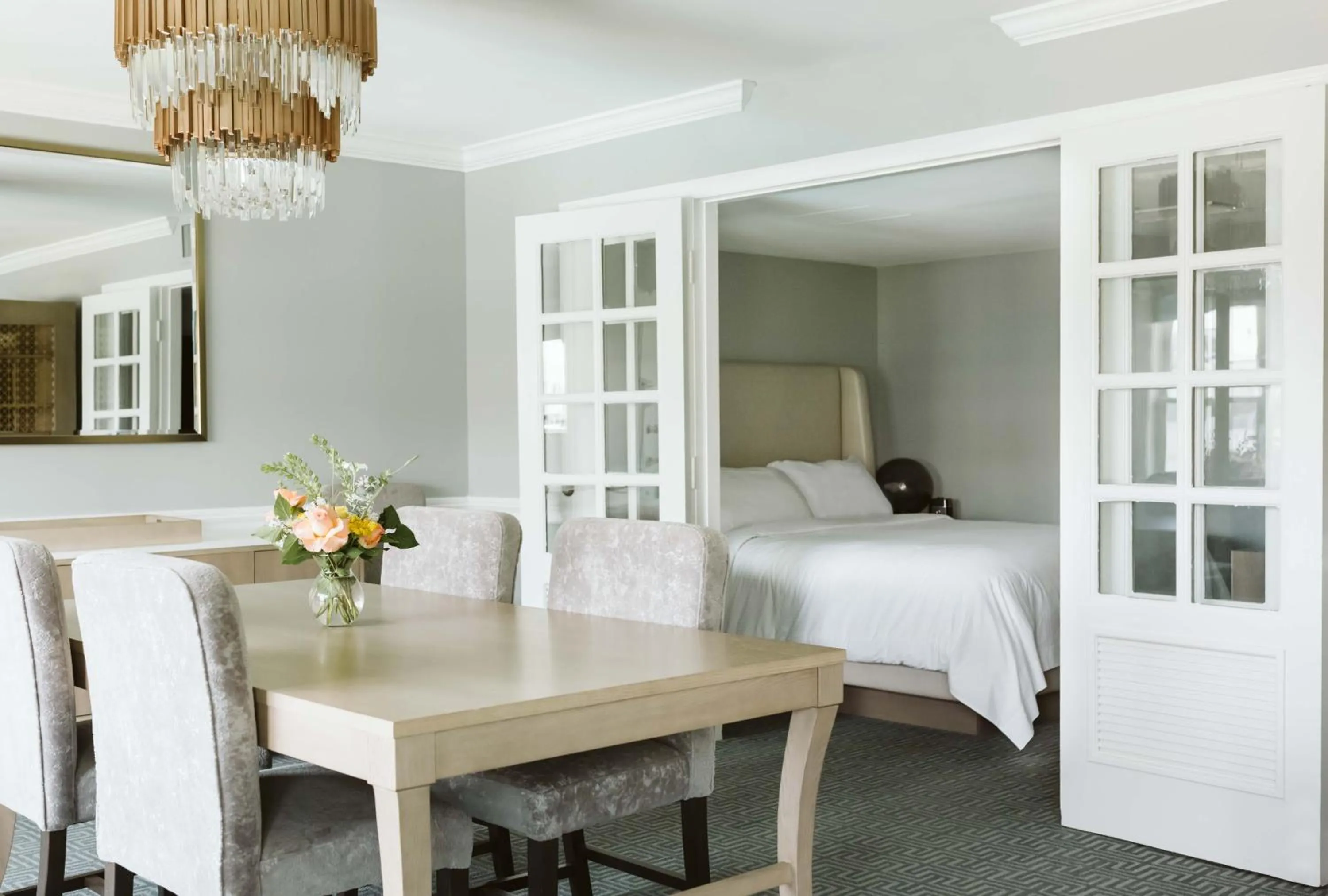 Dining area, Bed in Seaview, A Dolce Hotel