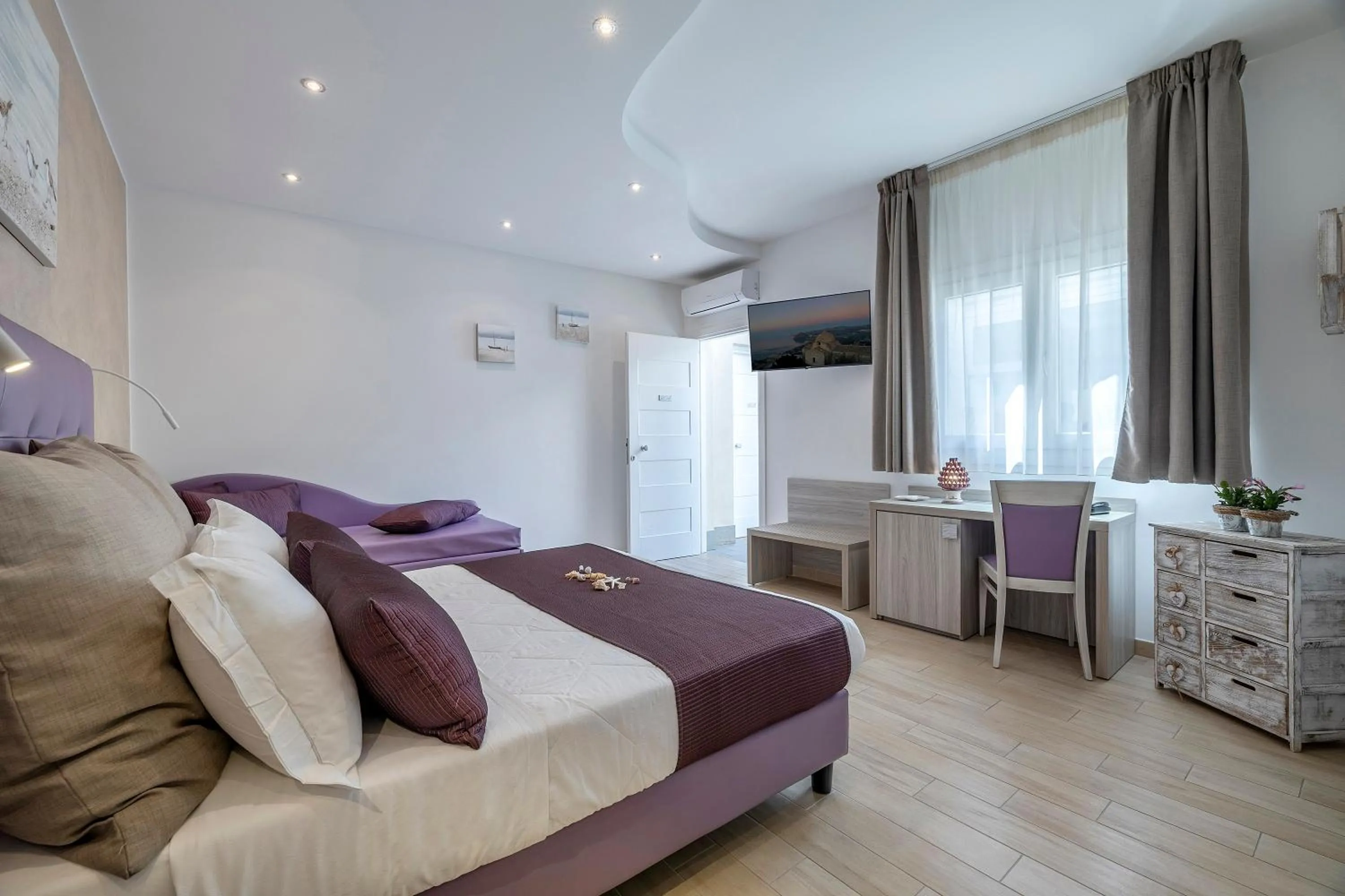 Bedroom, Bed in Hotel Soffio D'Estate