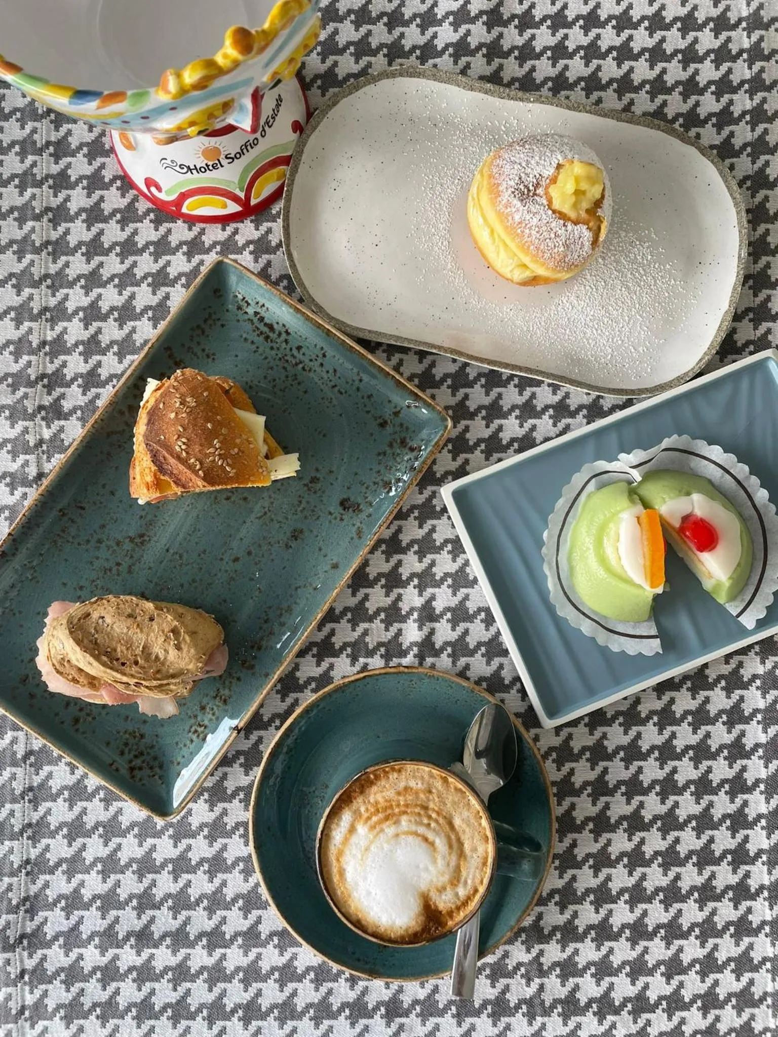 Breakfast in Hotel Soffio D'Estate