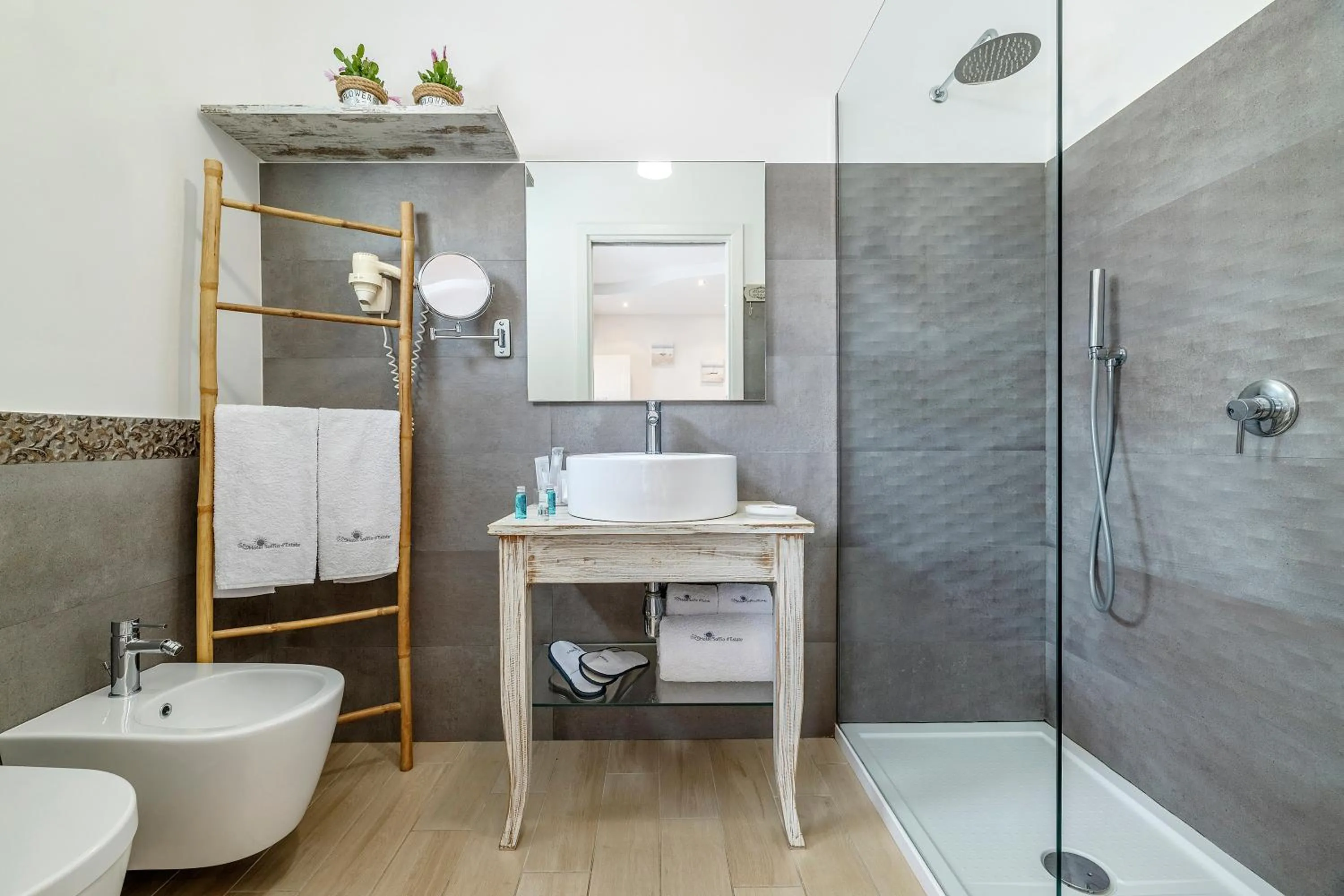Bathroom in Hotel Soffio D'Estate