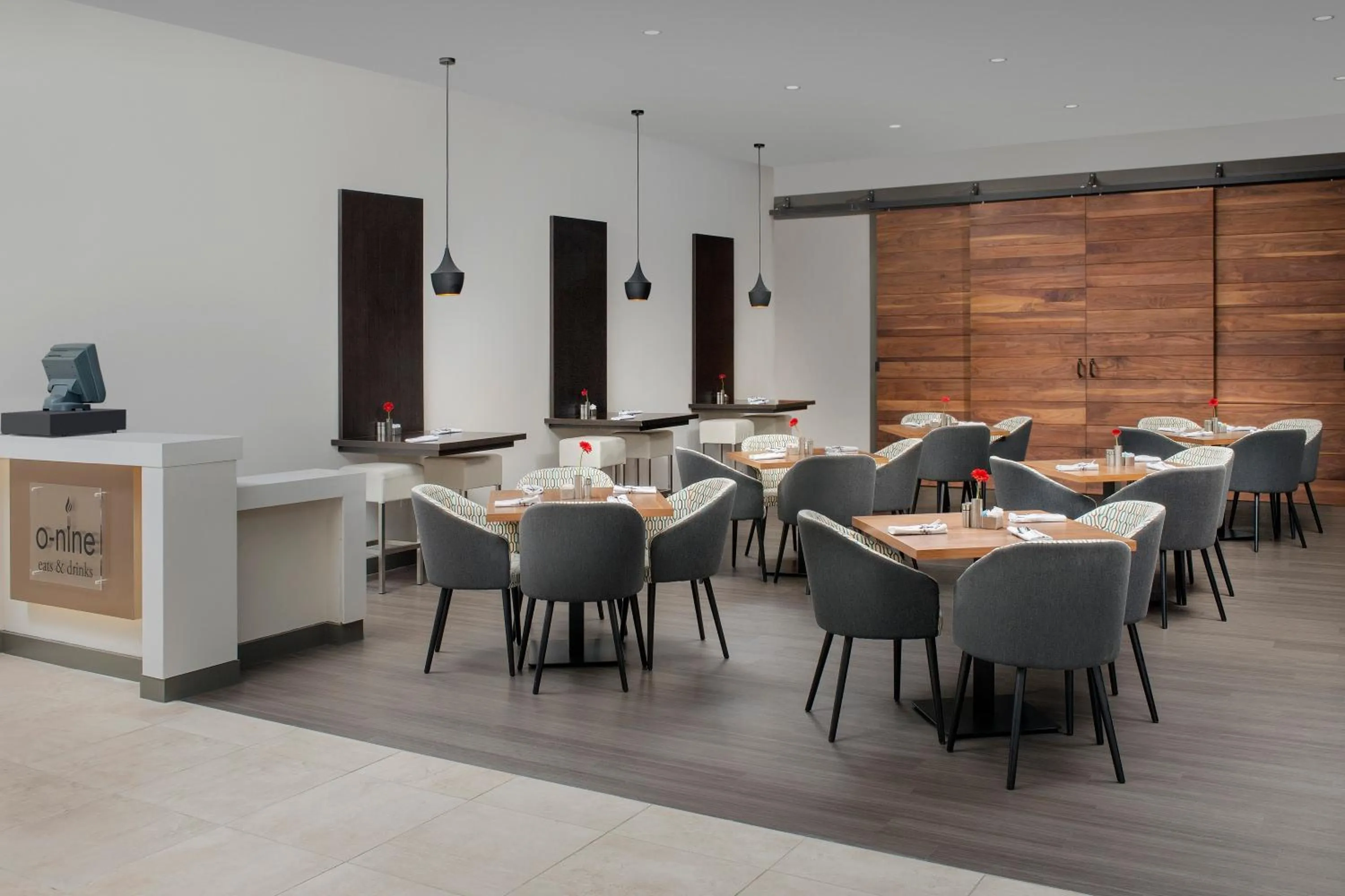 Restaurant/places to eat in Crowne Plaza San Antonio Airport by IHG