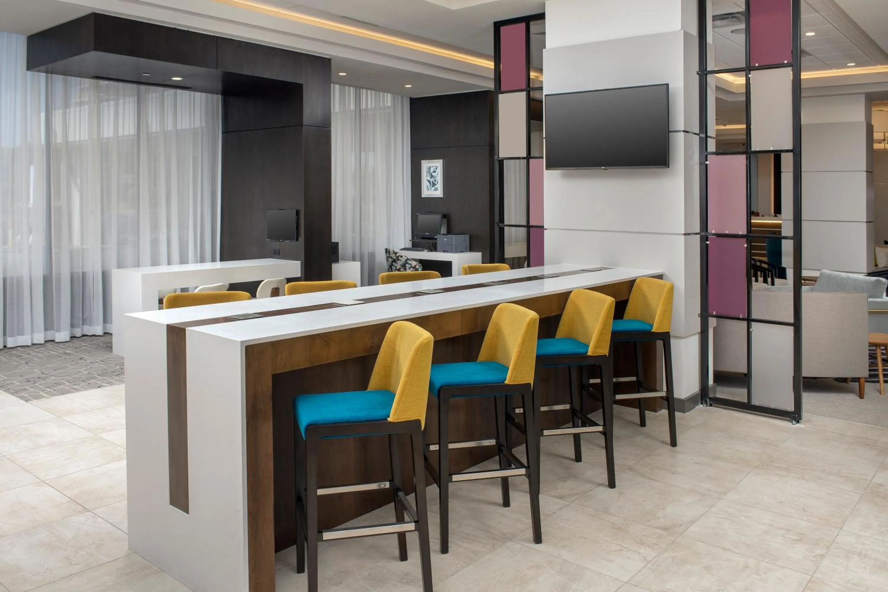 Meeting/conference room in Crowne Plaza San Antonio Airport by IHG