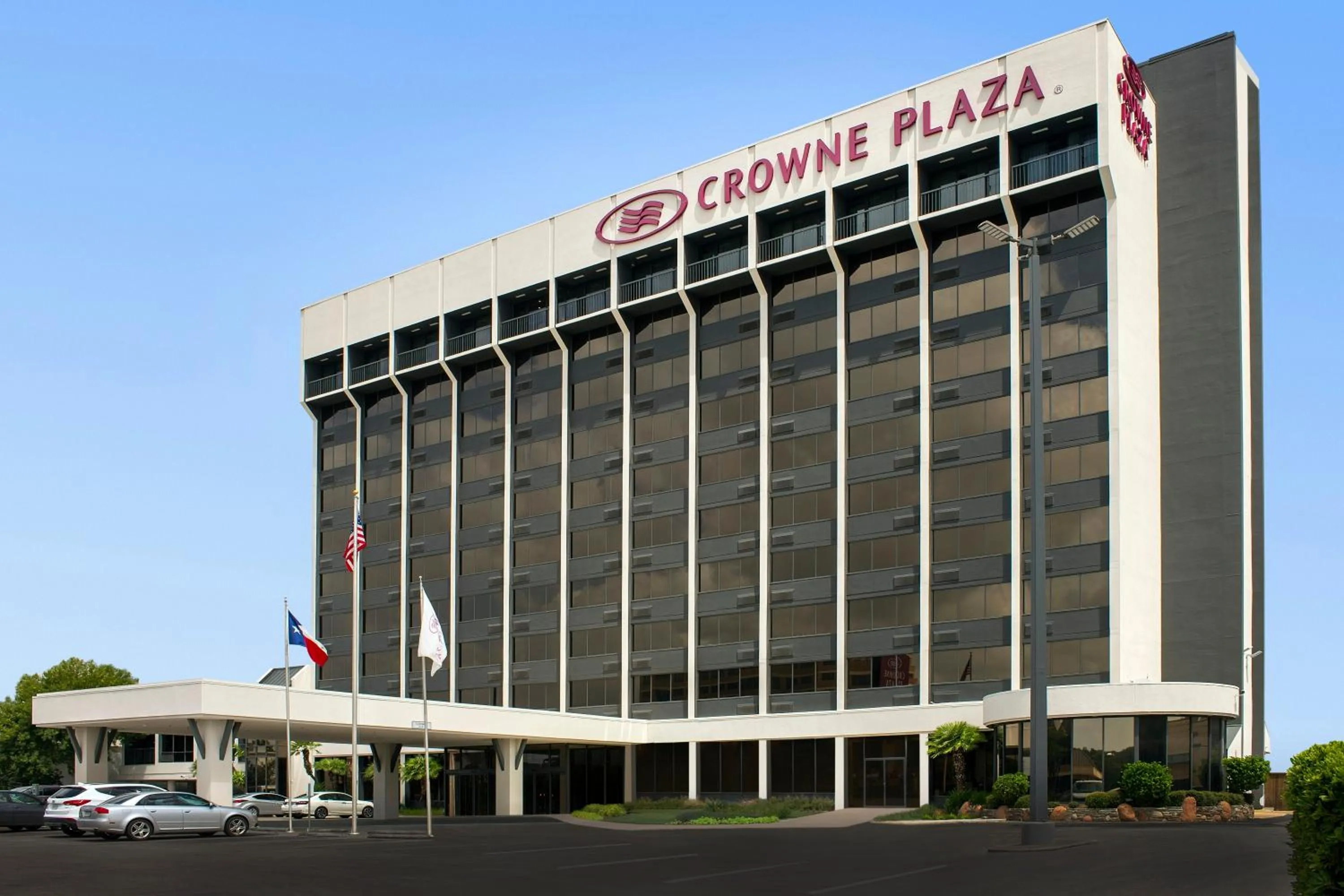 Property building in Crowne Plaza San Antonio Airport by IHG