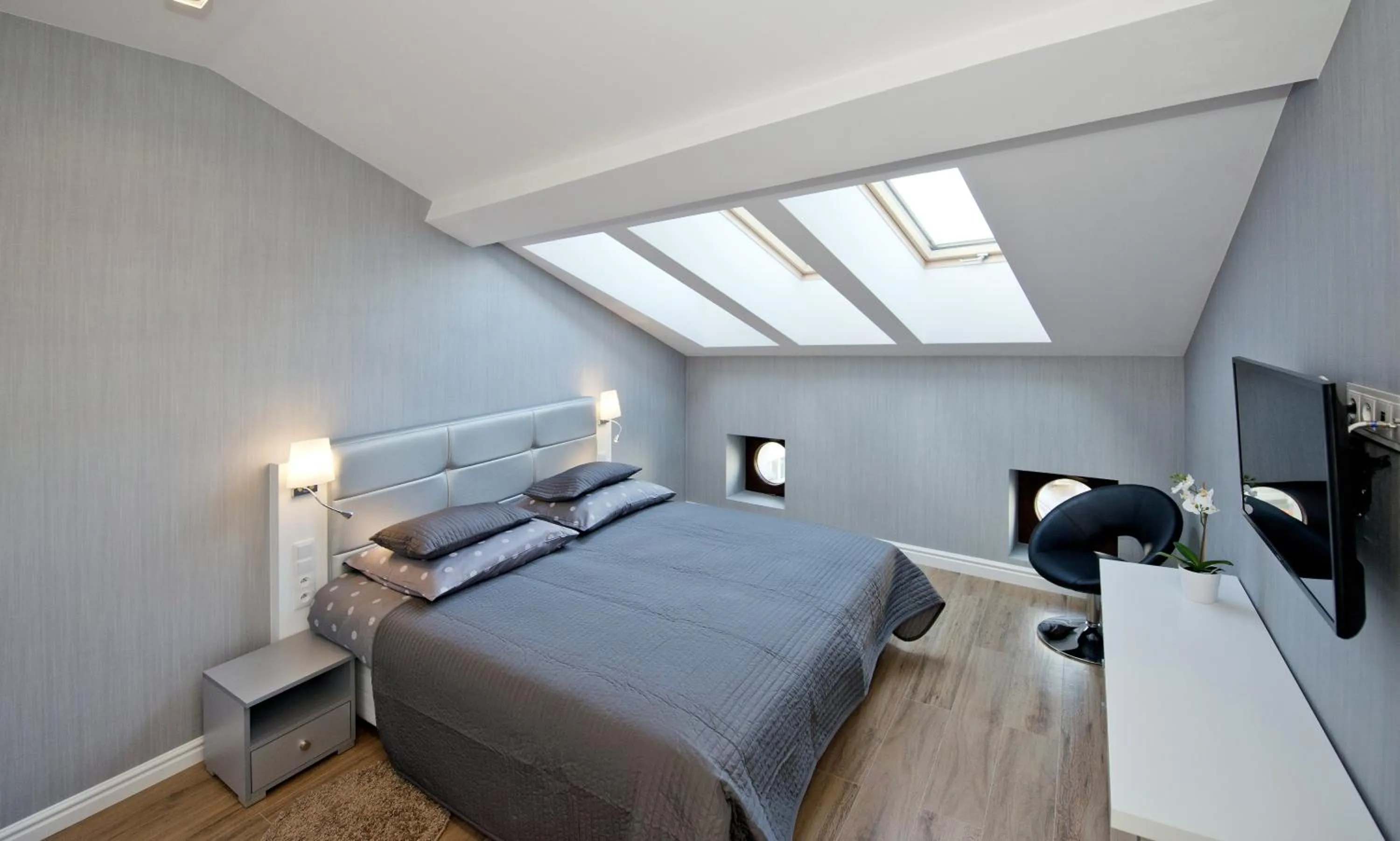 Bedroom, Bed in Softly Residence