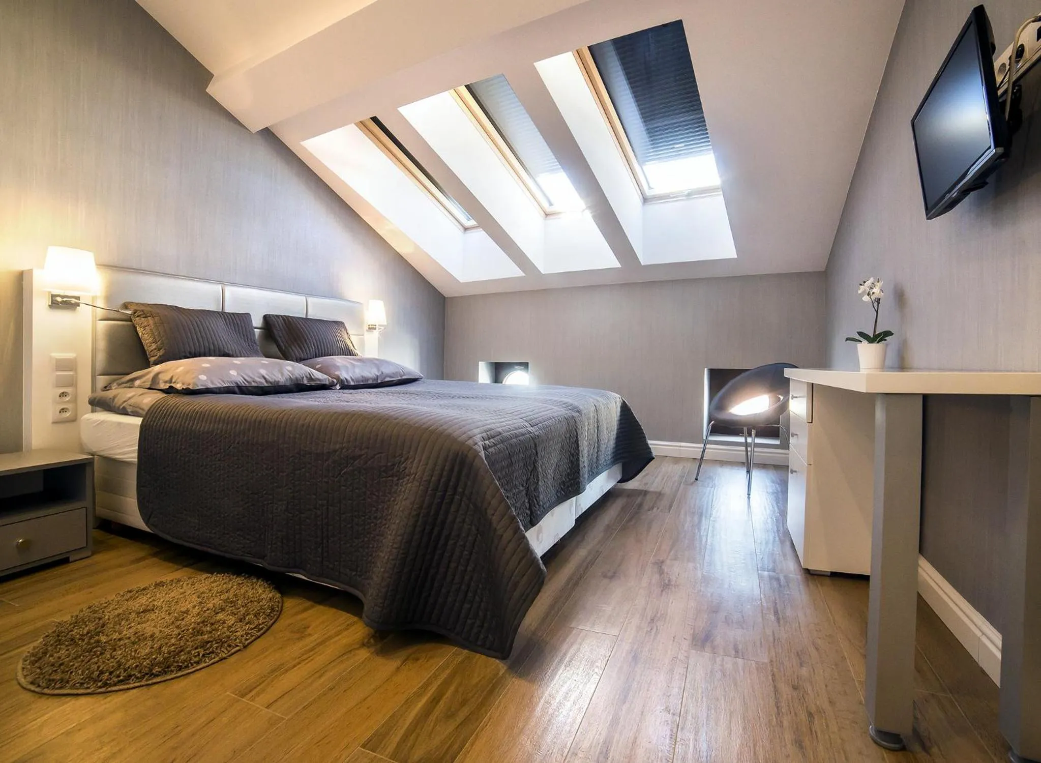 Bedroom, Bed in Softly Residence