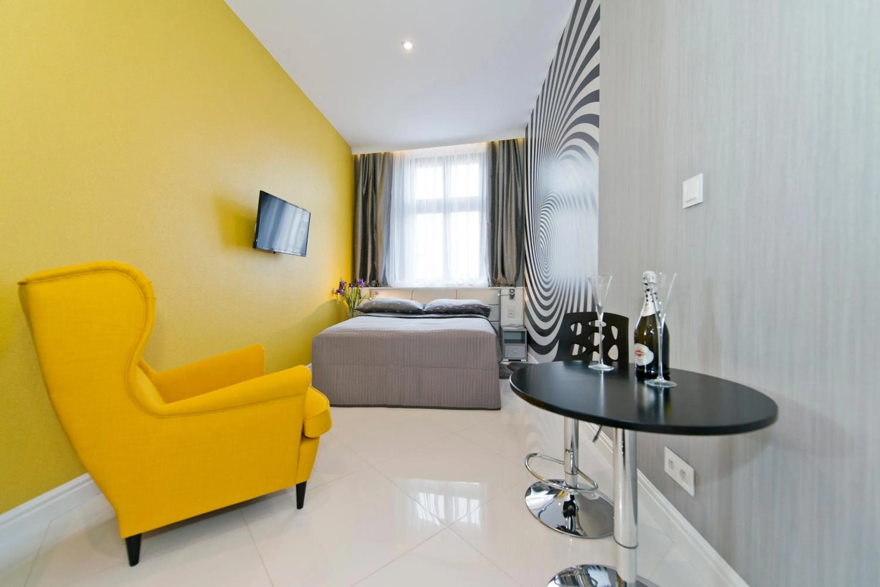 Photo of the whole room in Softly Residence