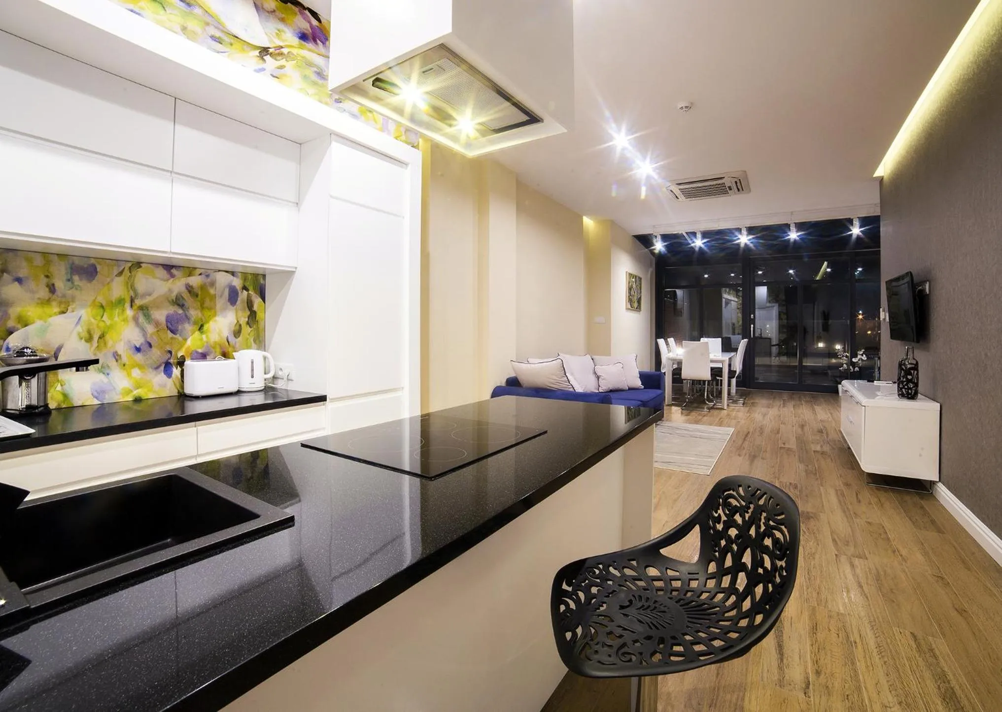 Photo of the whole room in Softly Residence