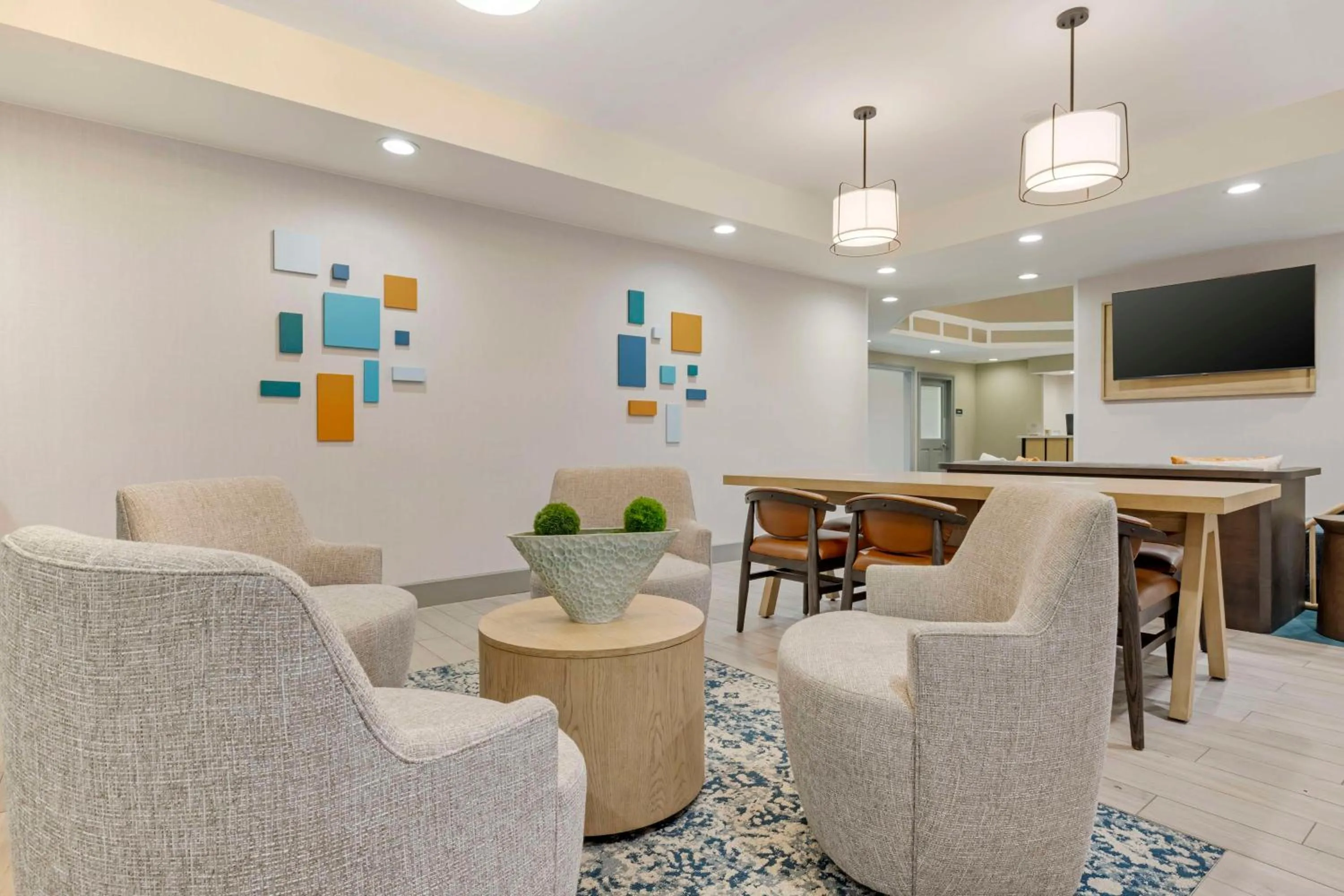 Lobby or reception in Sonesta ES Suites Torrance Redondo Beach