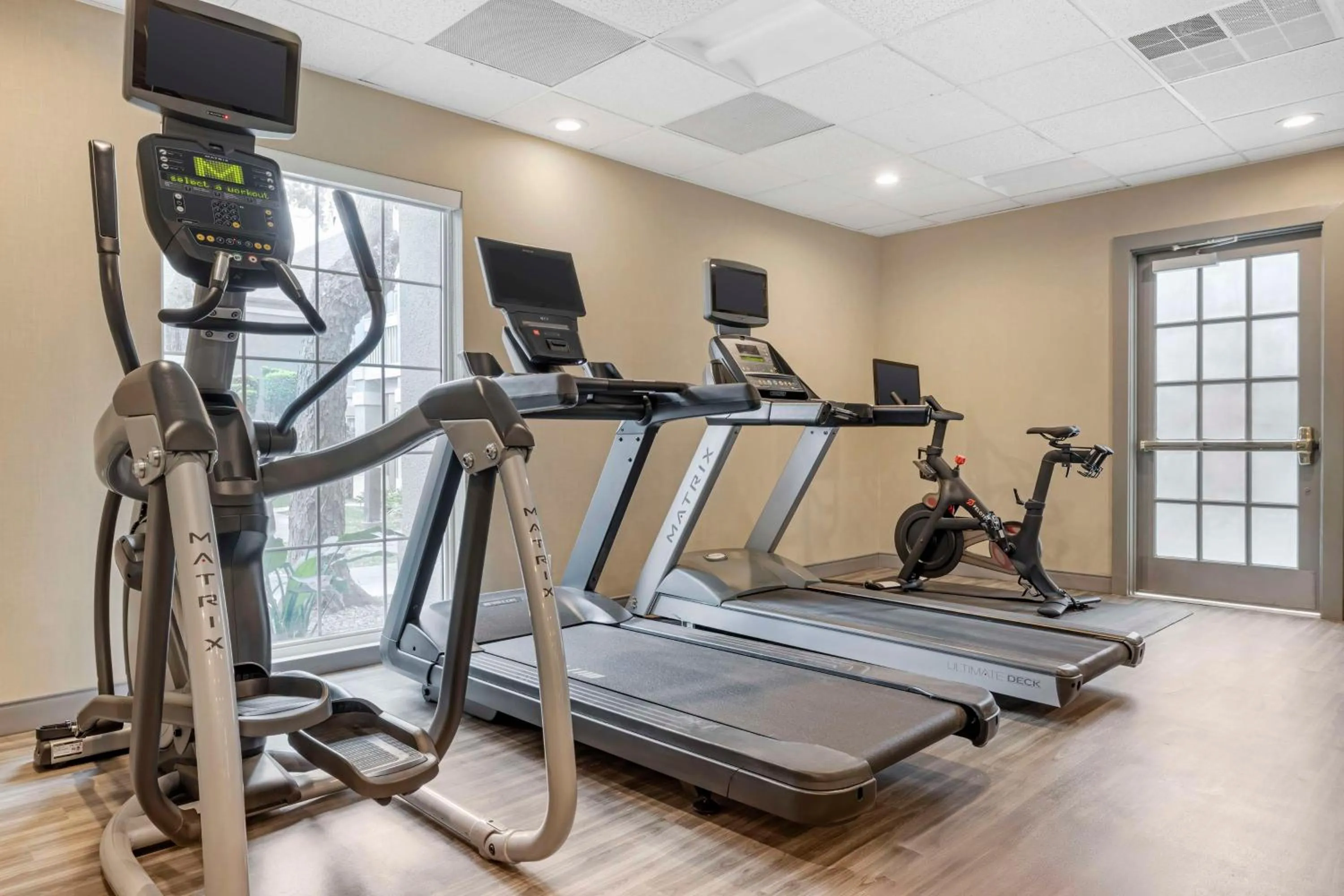 Fitness centre/facilities in Sonesta ES Suites Torrance Redondo Beach