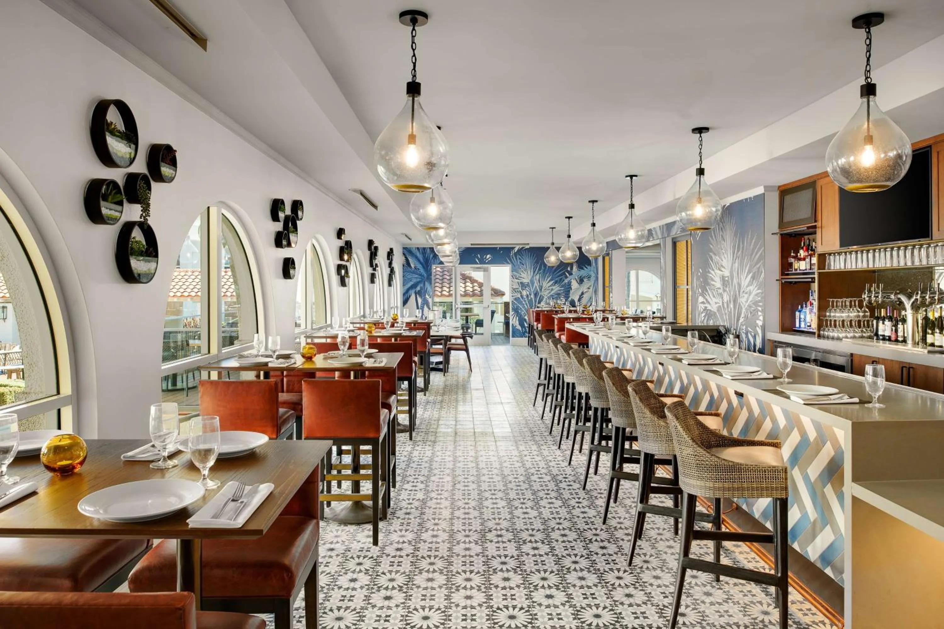 Lounge or bar in Hayes Mansion San Jose, Curio Collection by Hilton