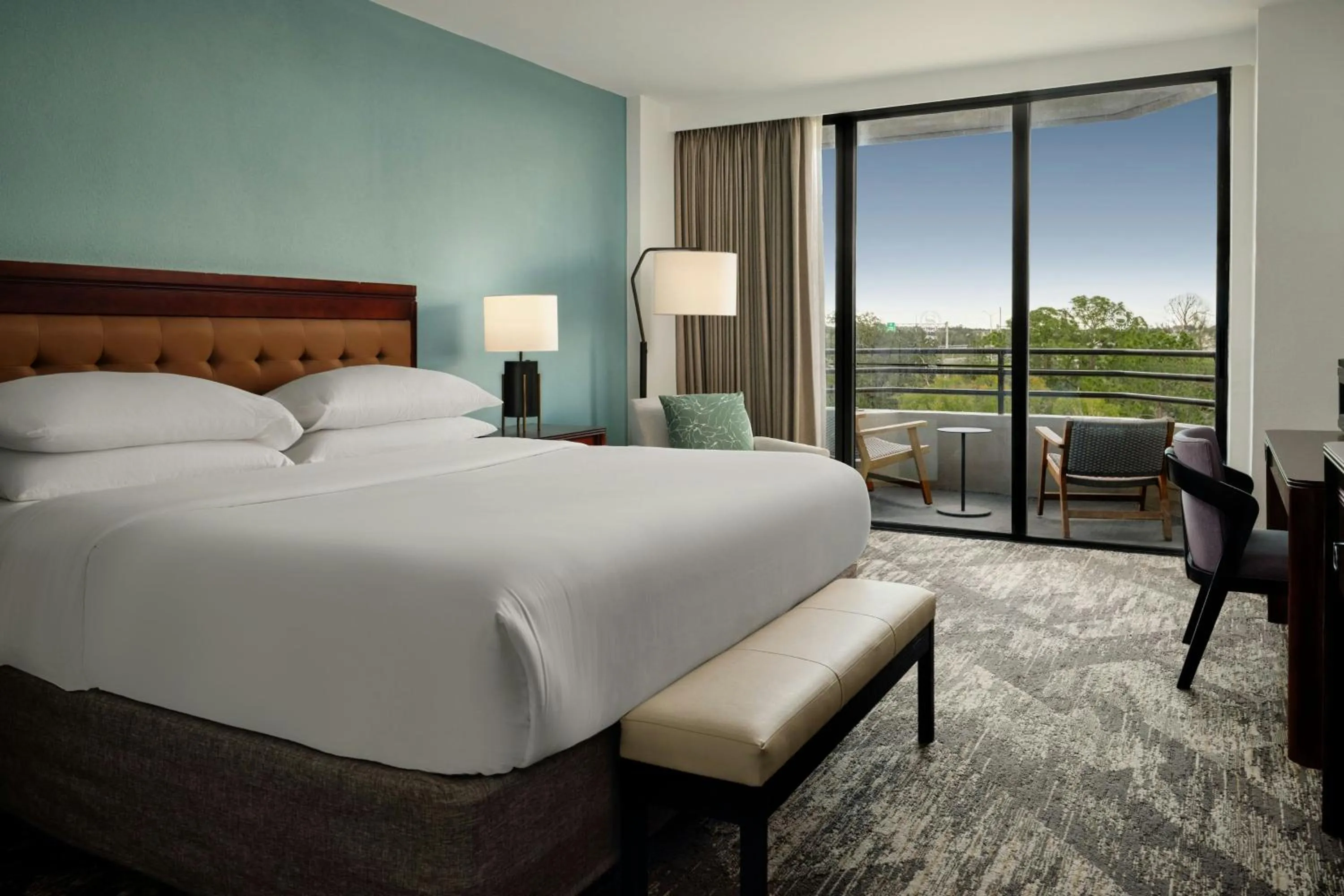 Photo of the whole room, Bed in Sheraton Tampa Brandon Hotel