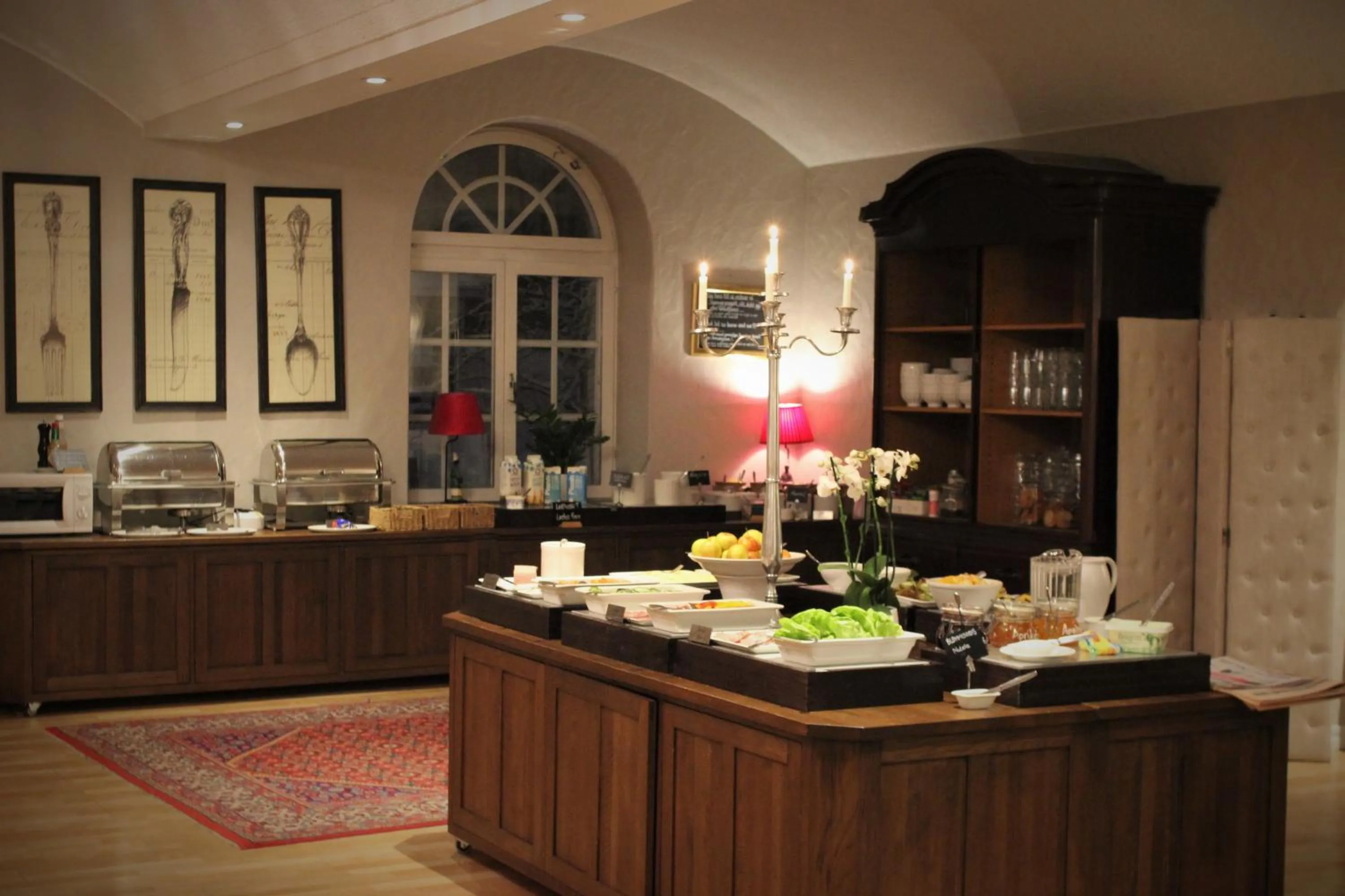 Restaurant/places to eat in Blommenhof Hotel