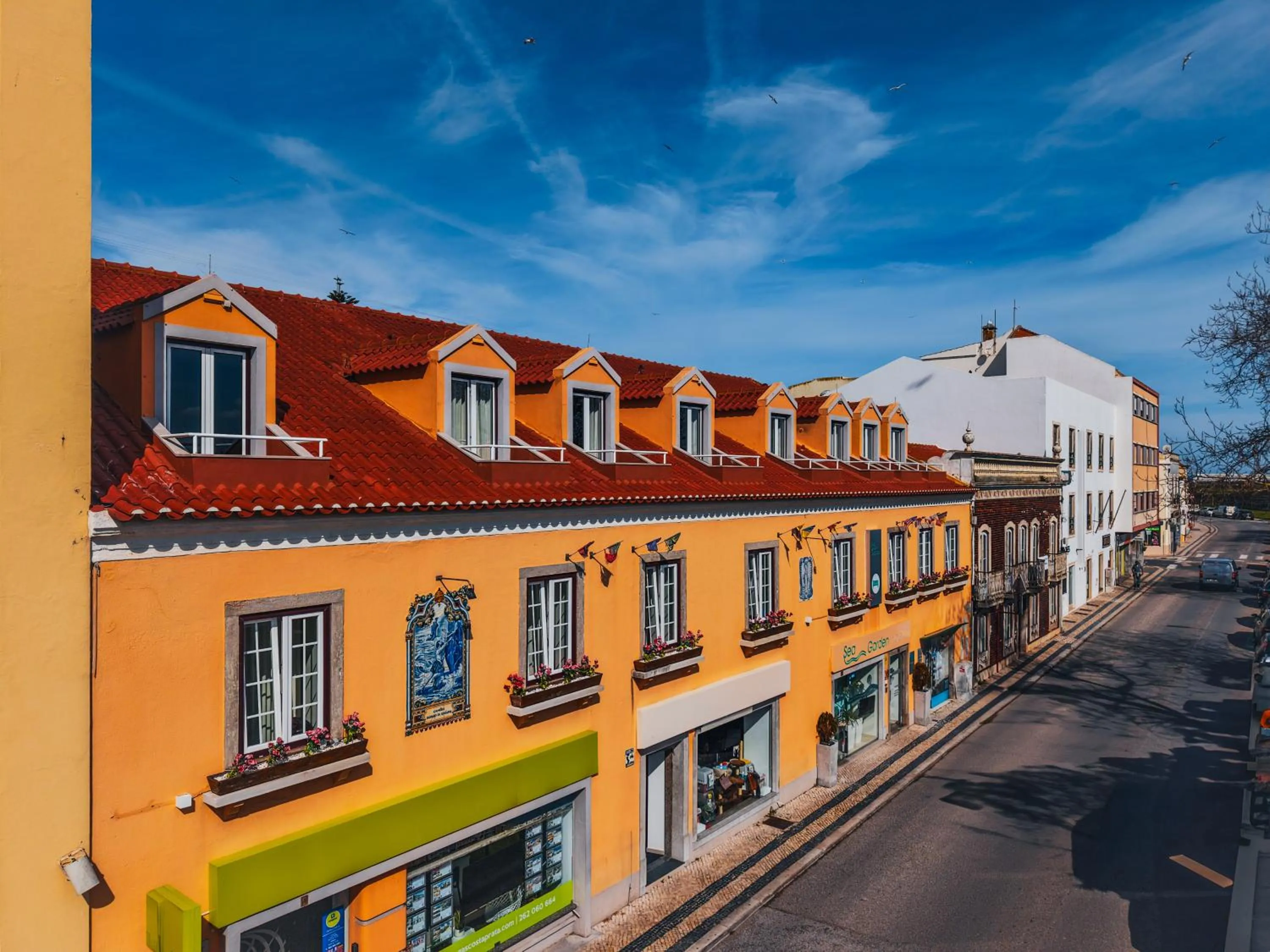 Property building in Sea Garden Peniche